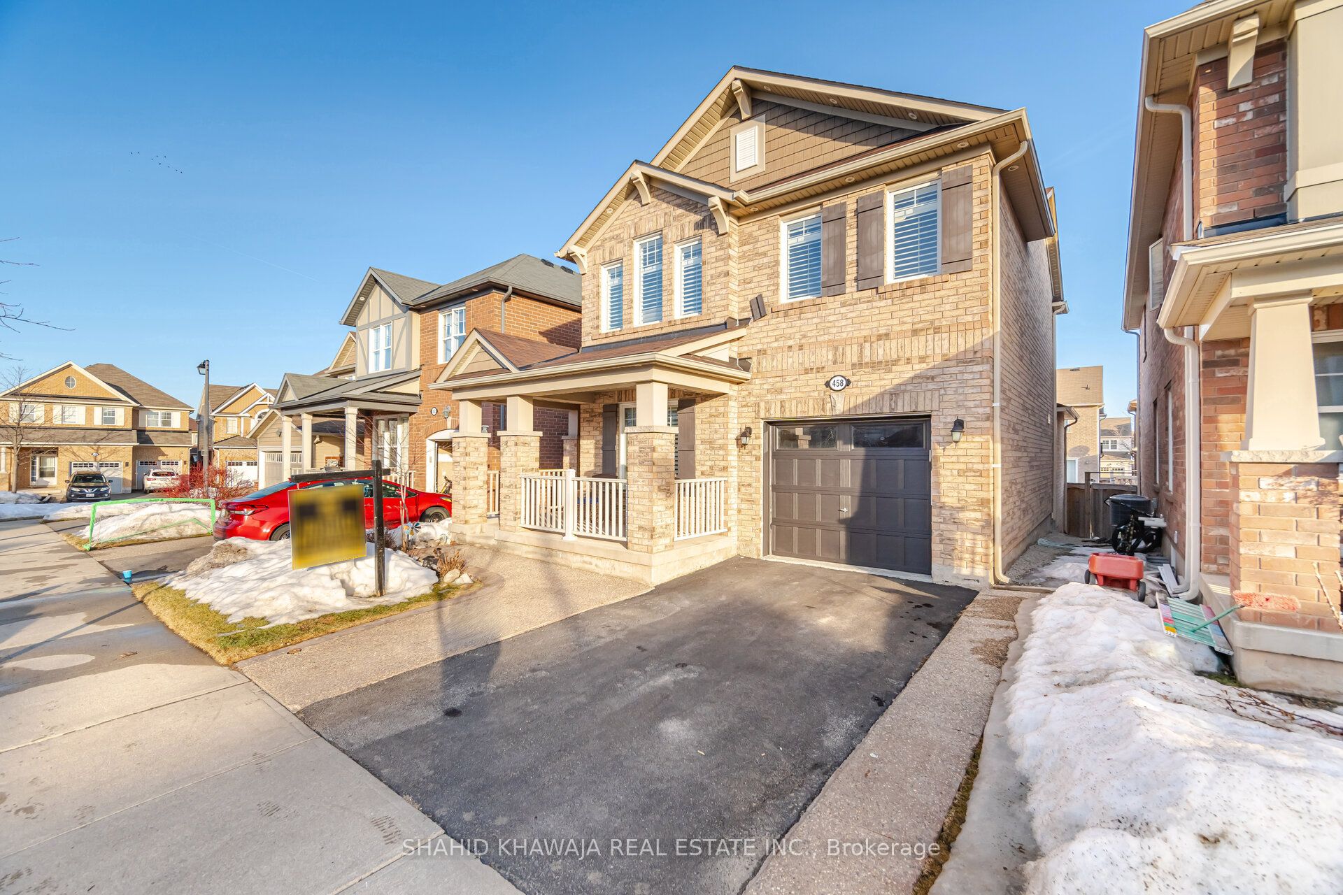 458 Pozbou Crescent Property Photo 2