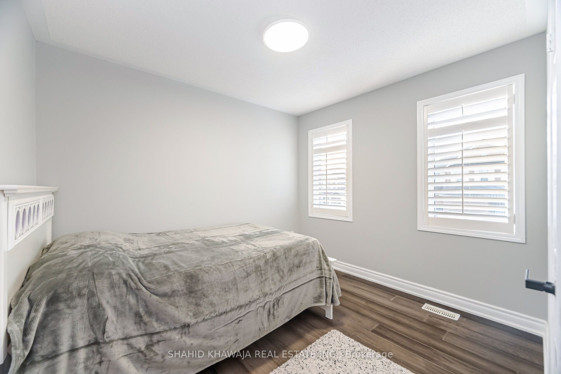 458 Pozbou Crescent Property Photo 30