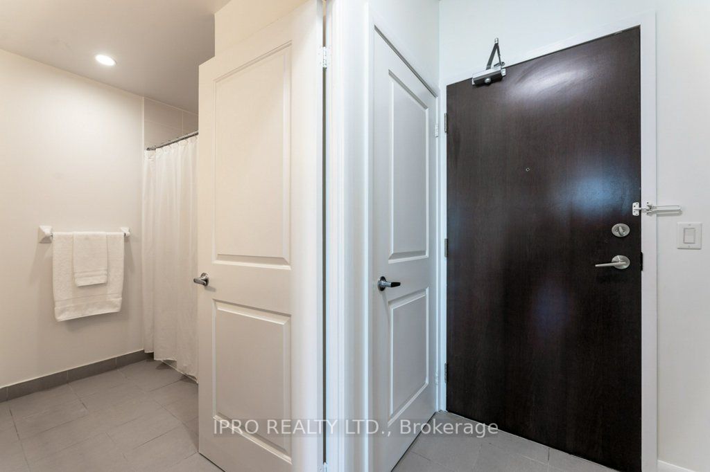 205 Sherway Gardens Road E 308 Property Photo 2