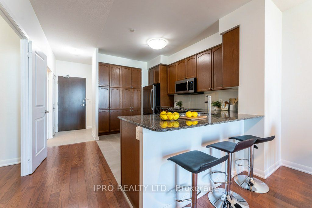 205 Sherway Gardens Road E 308 Property Photo 6