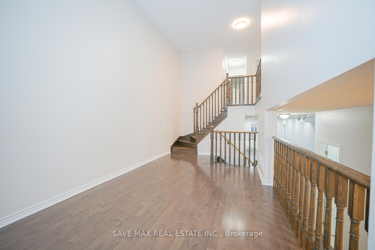 12 Losino Street Property Photo 8
