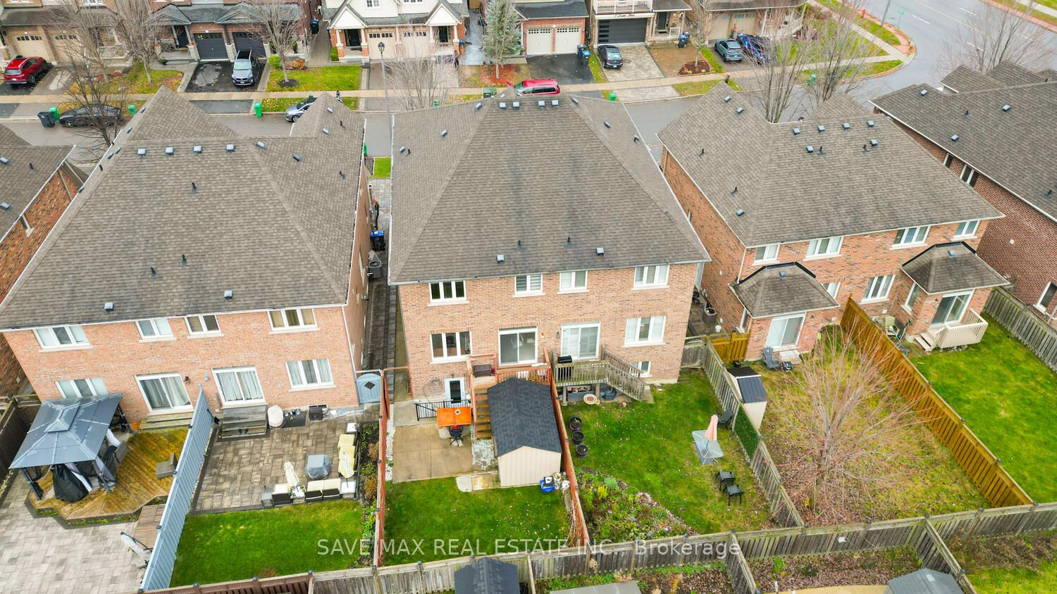 12 Losino Street Property Photo 34