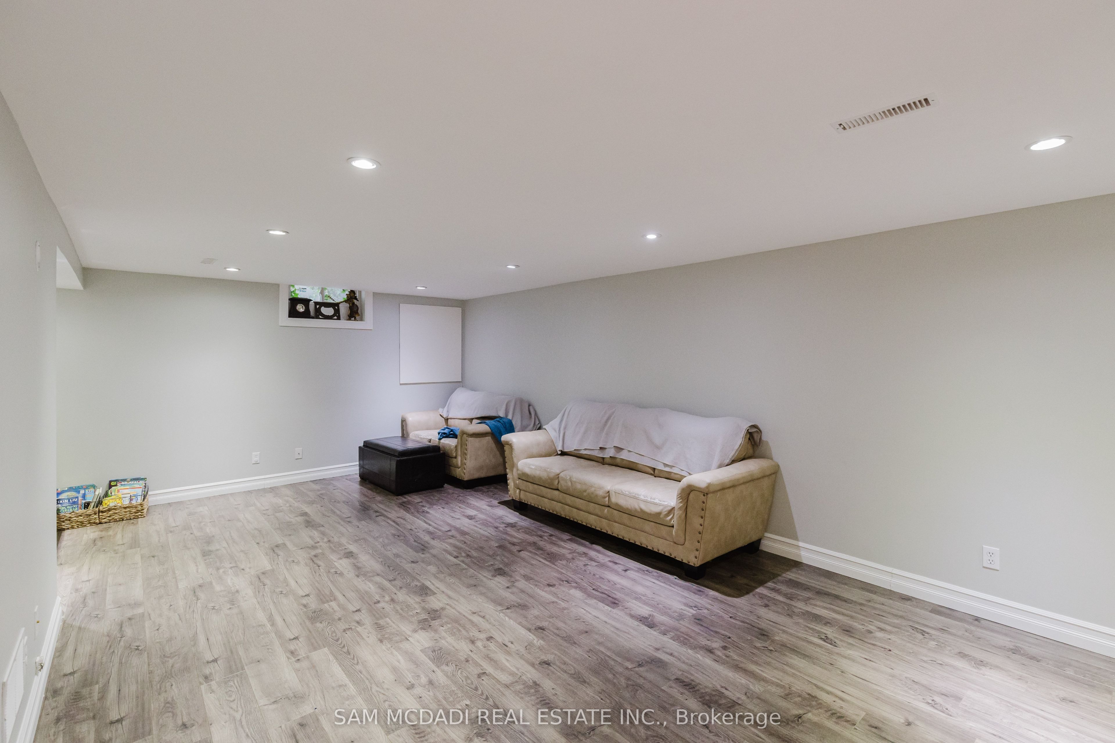 2344 Devon Road Property Photo 29