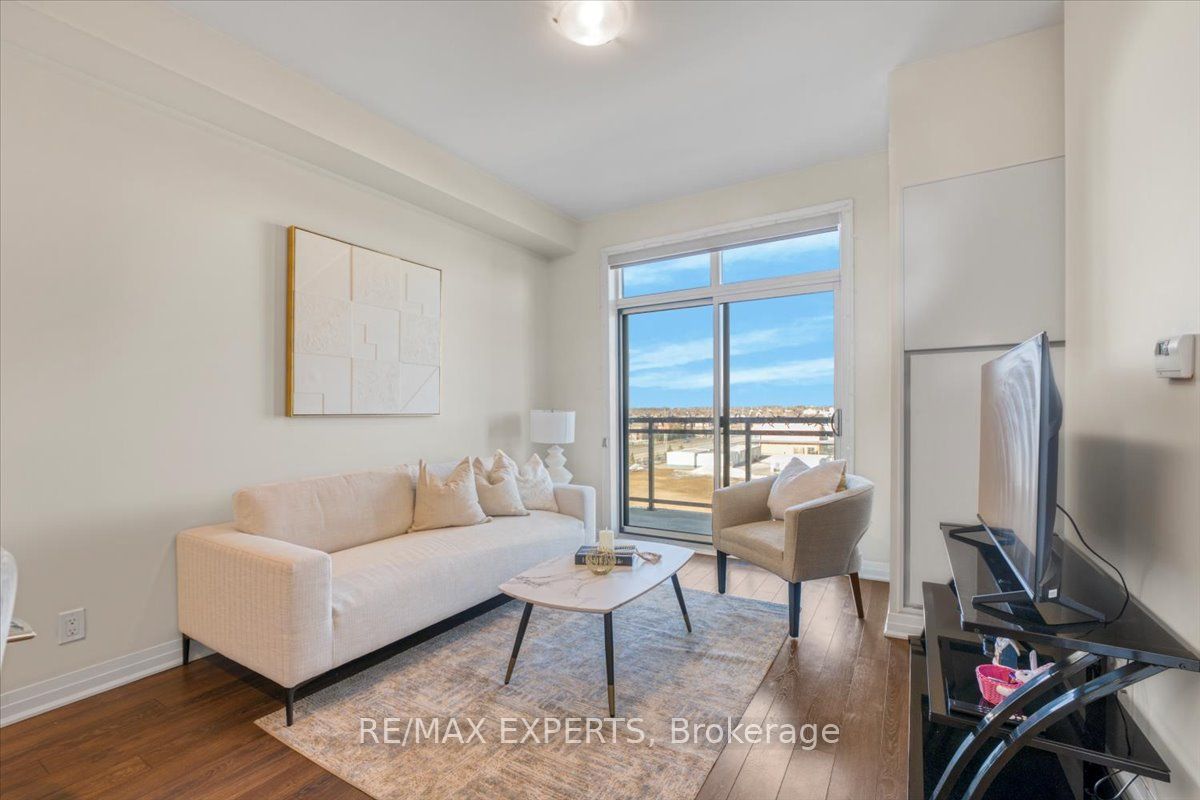 #527 - 1105 Leger Way Property Photo 2