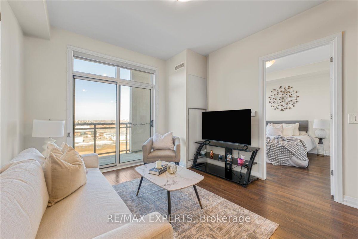 #527 - 1105 Leger Way Property Photo 3