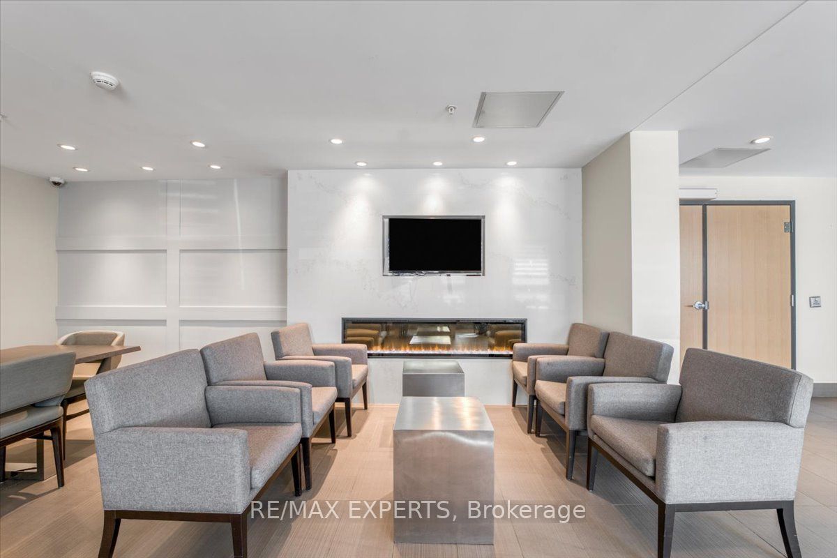 #527 - 1105 Leger Way Property Photo 22