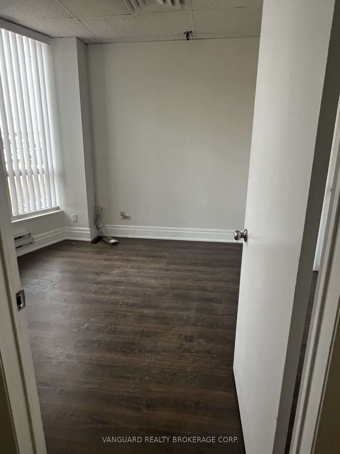 #6a - 63 Alness Street Property Photo 11