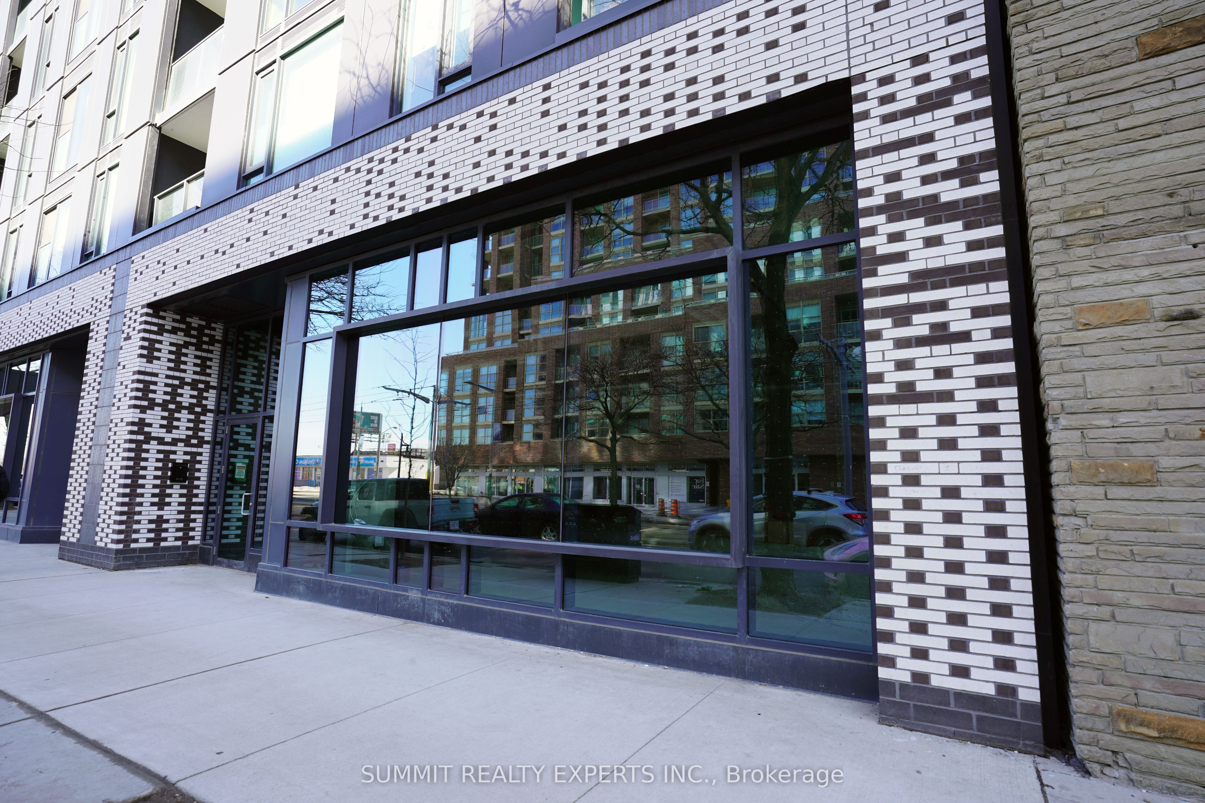 1804 St. Clair Ave W Property Photo 2