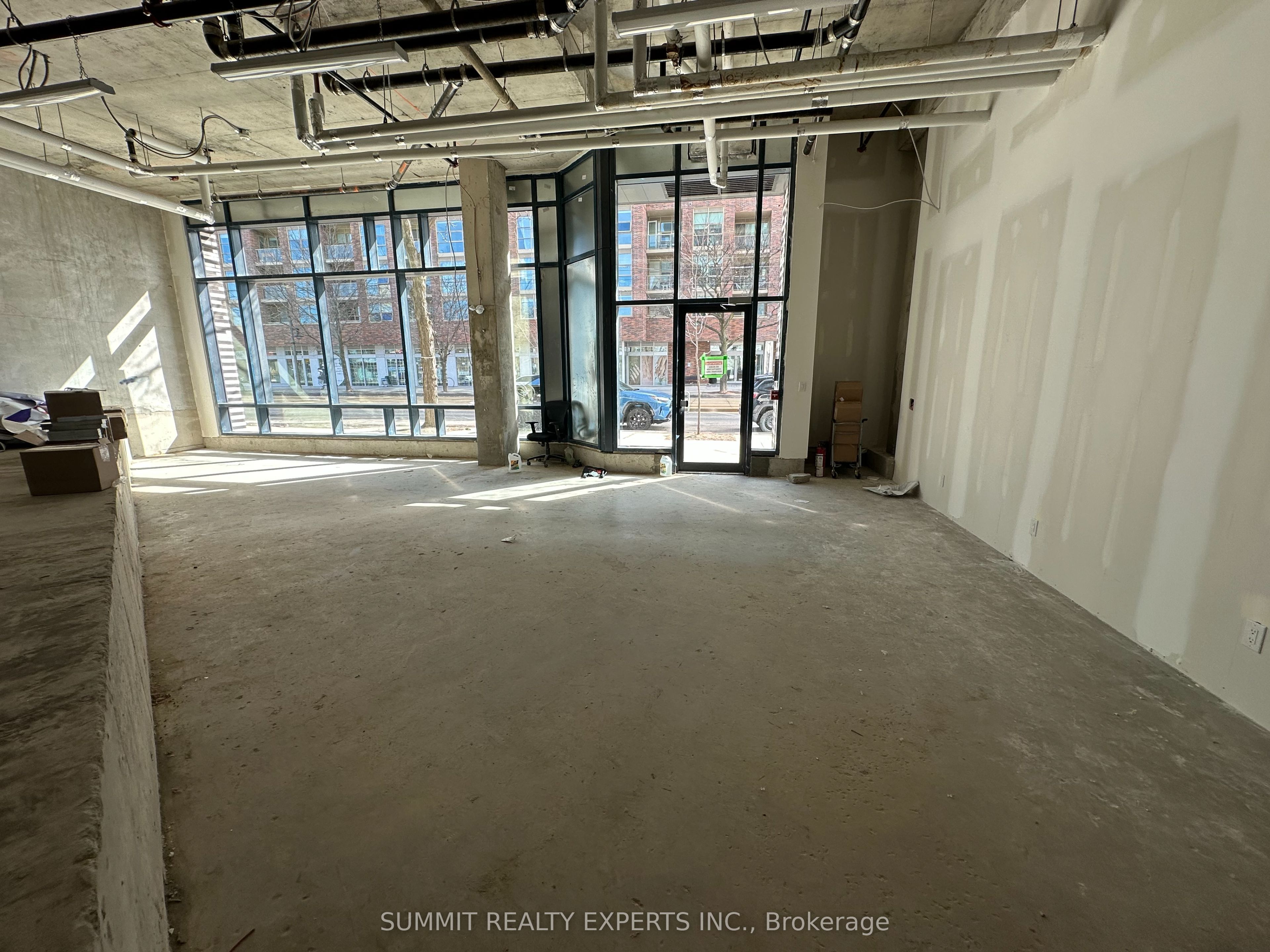1804 St. Clair Ave W Property Photo 4