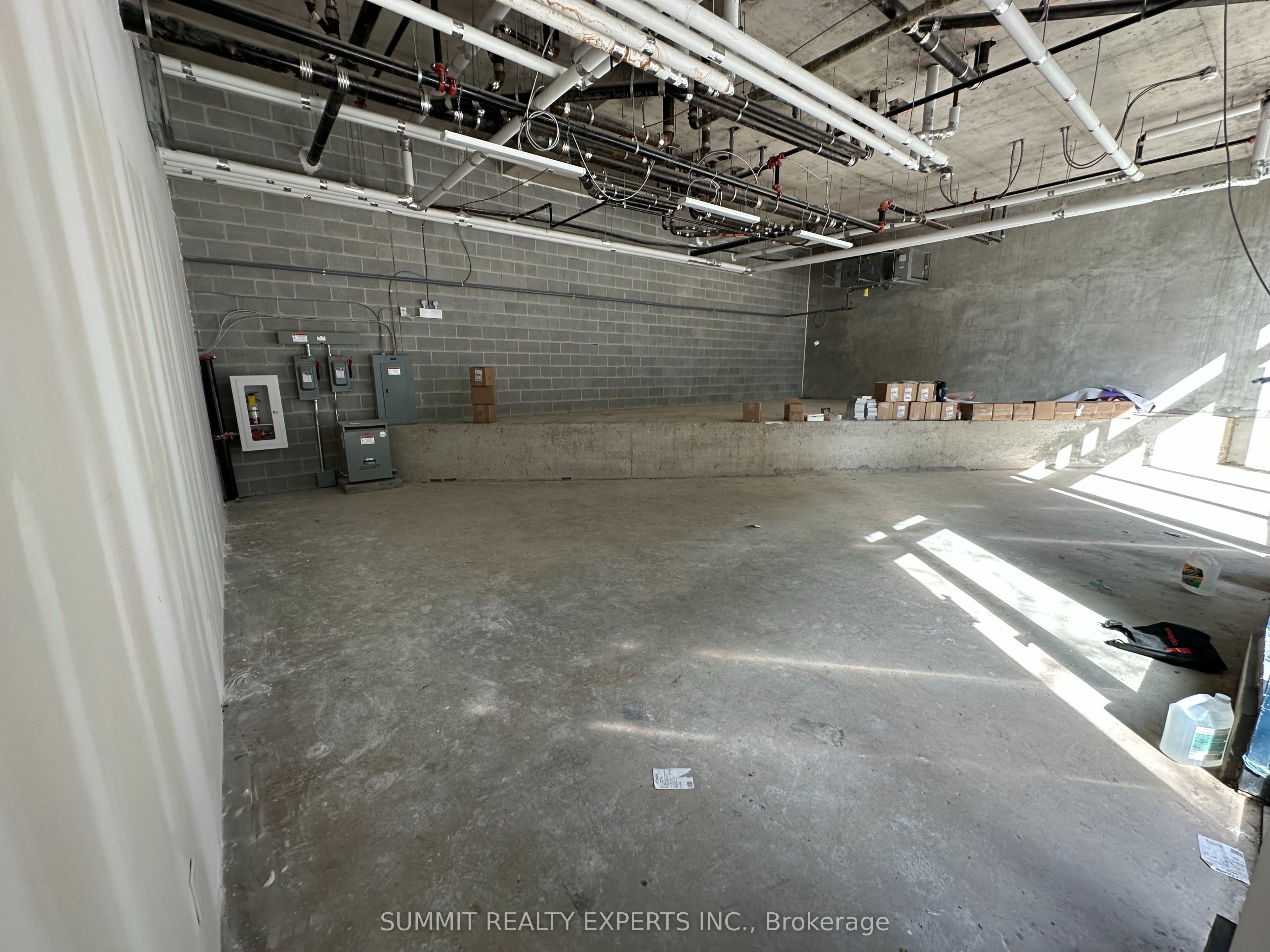 1804 St. Clair Ave W Property Photo 5