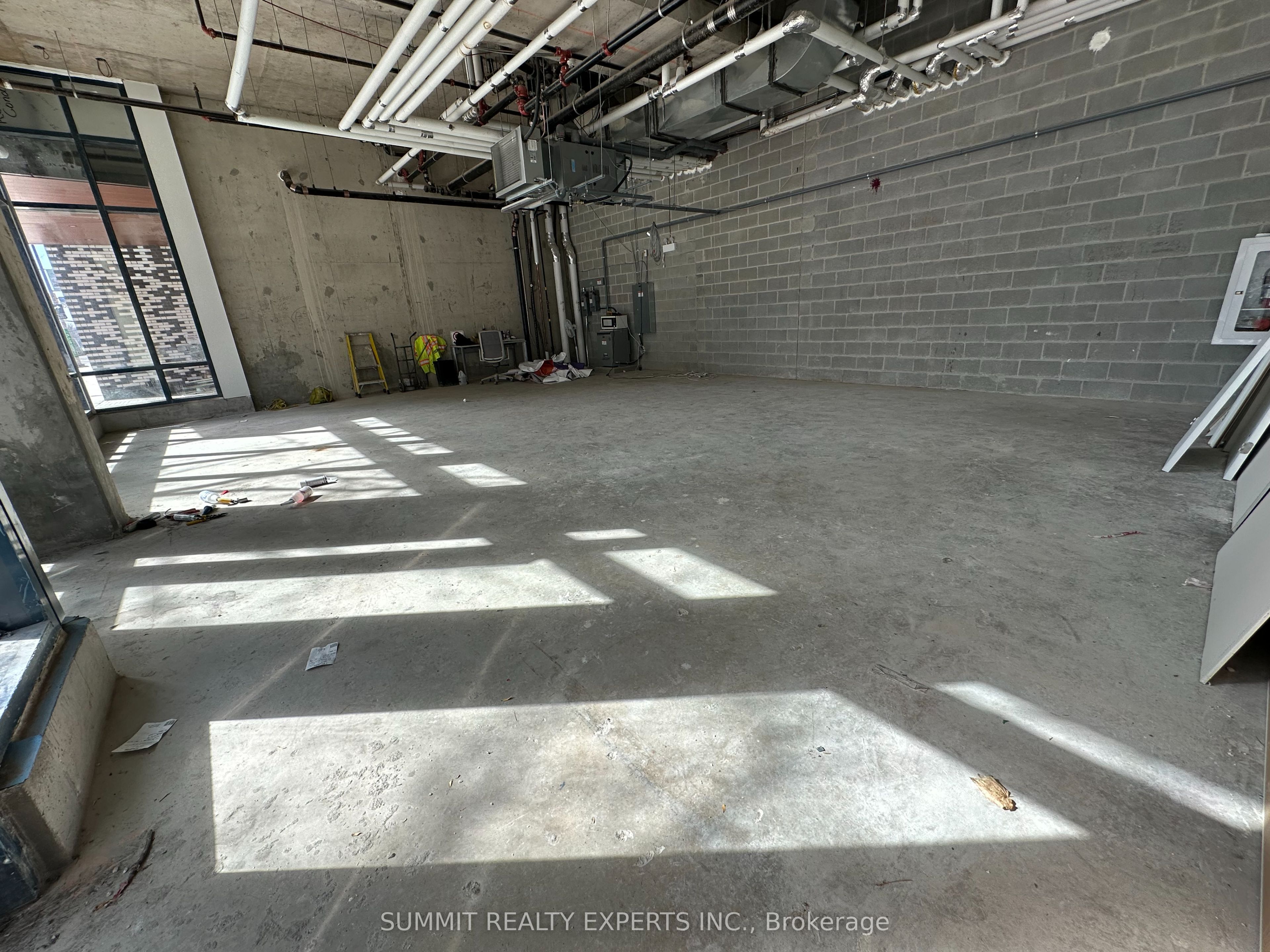 1806 St. Clair Ave W Property Photo 3