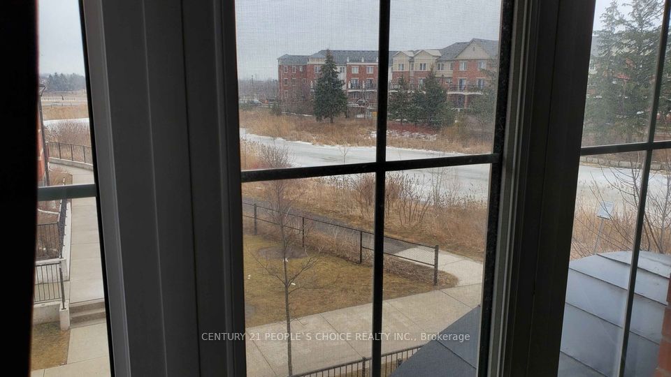 #6 - 2480 Post Road Property Photo 9