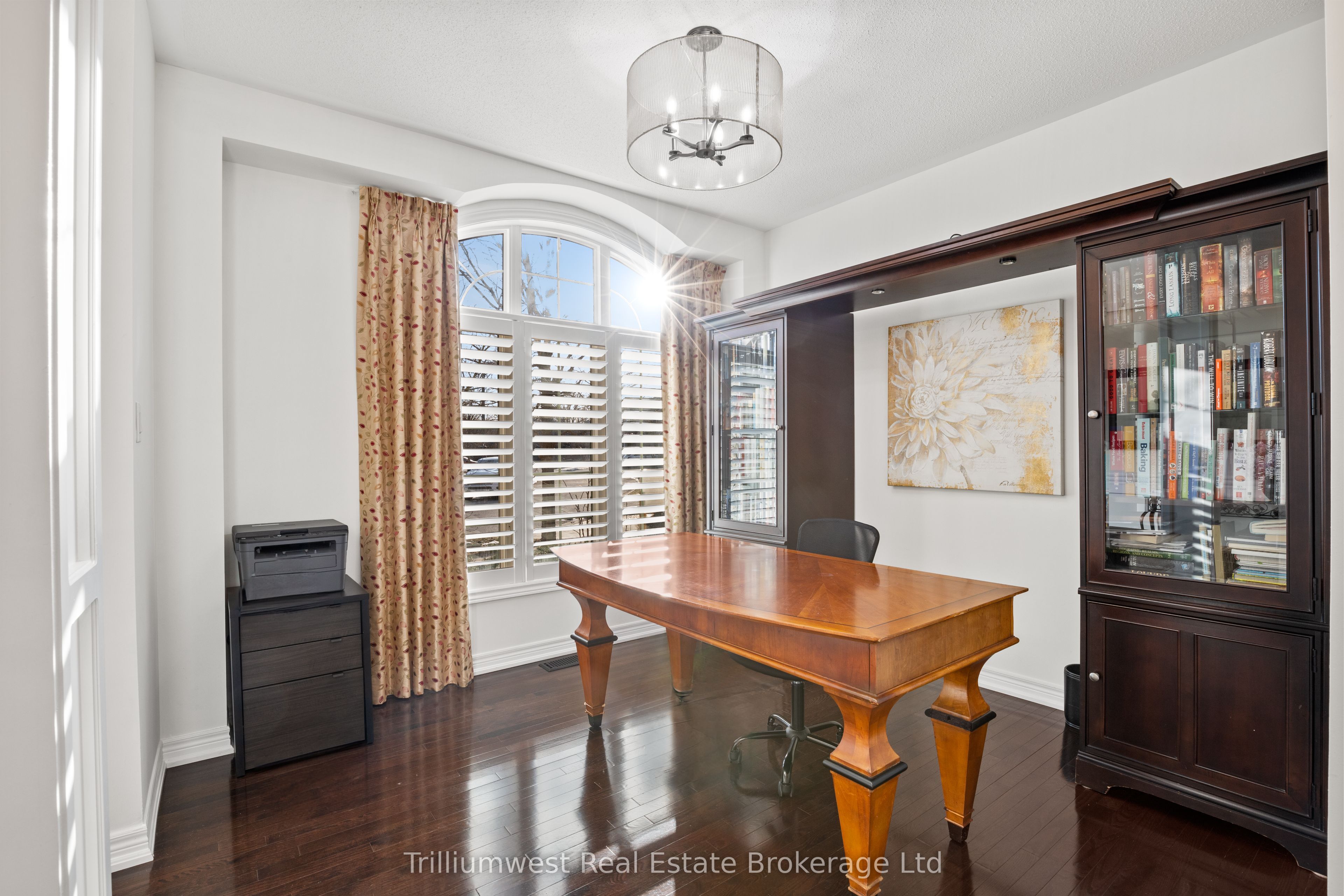 227 Beechtree Crescent Property Photo 7