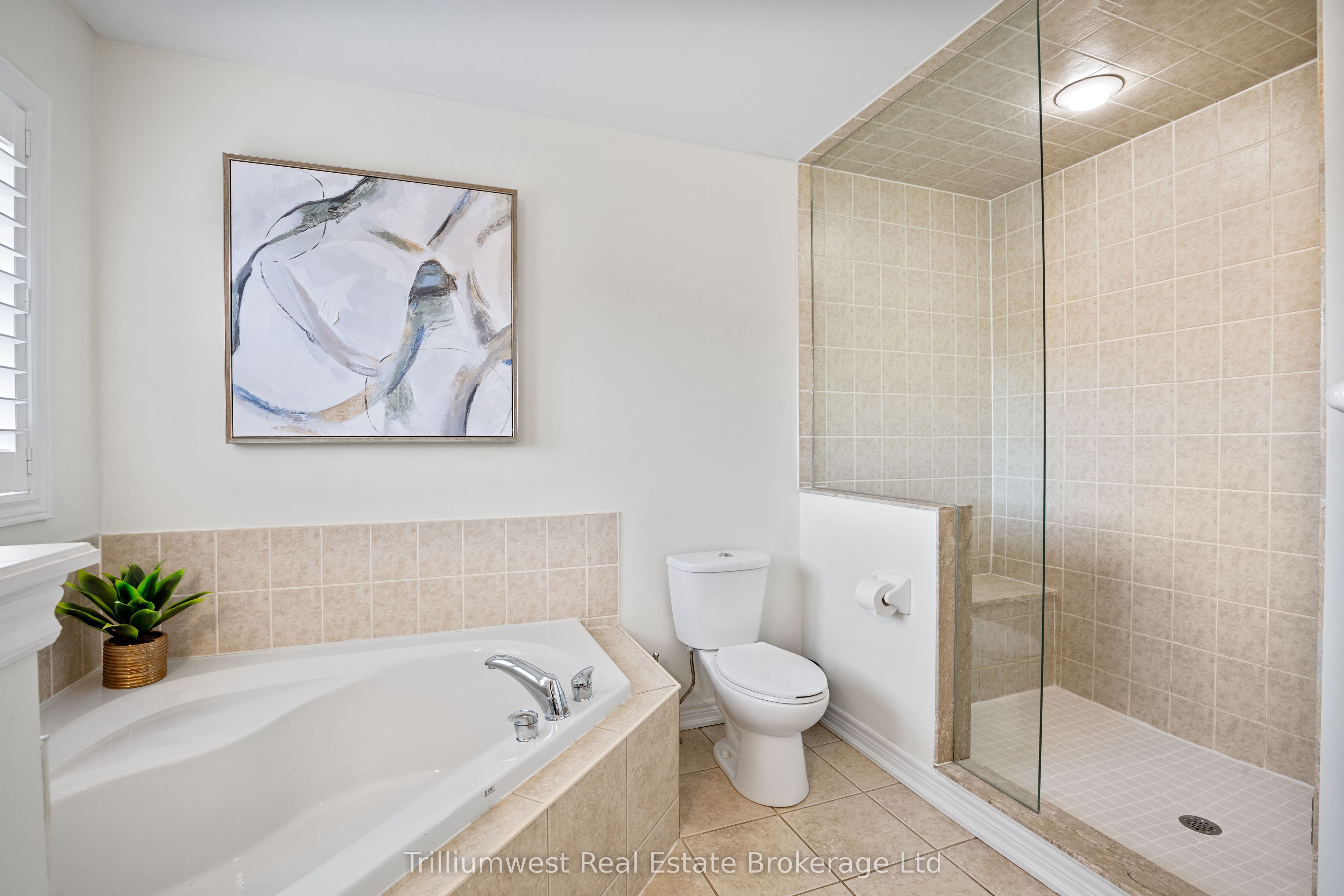 227 Beechtree Crescent Property Photo 21