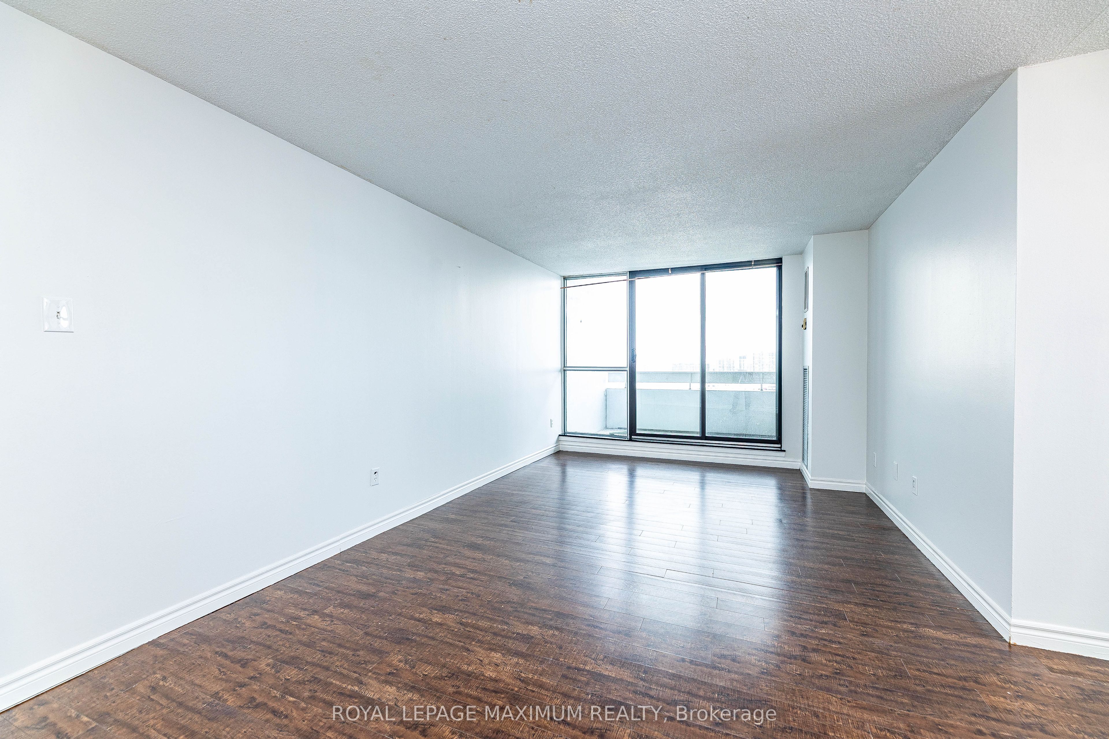 #1912 - 15 Kensington Road Property Photo 9