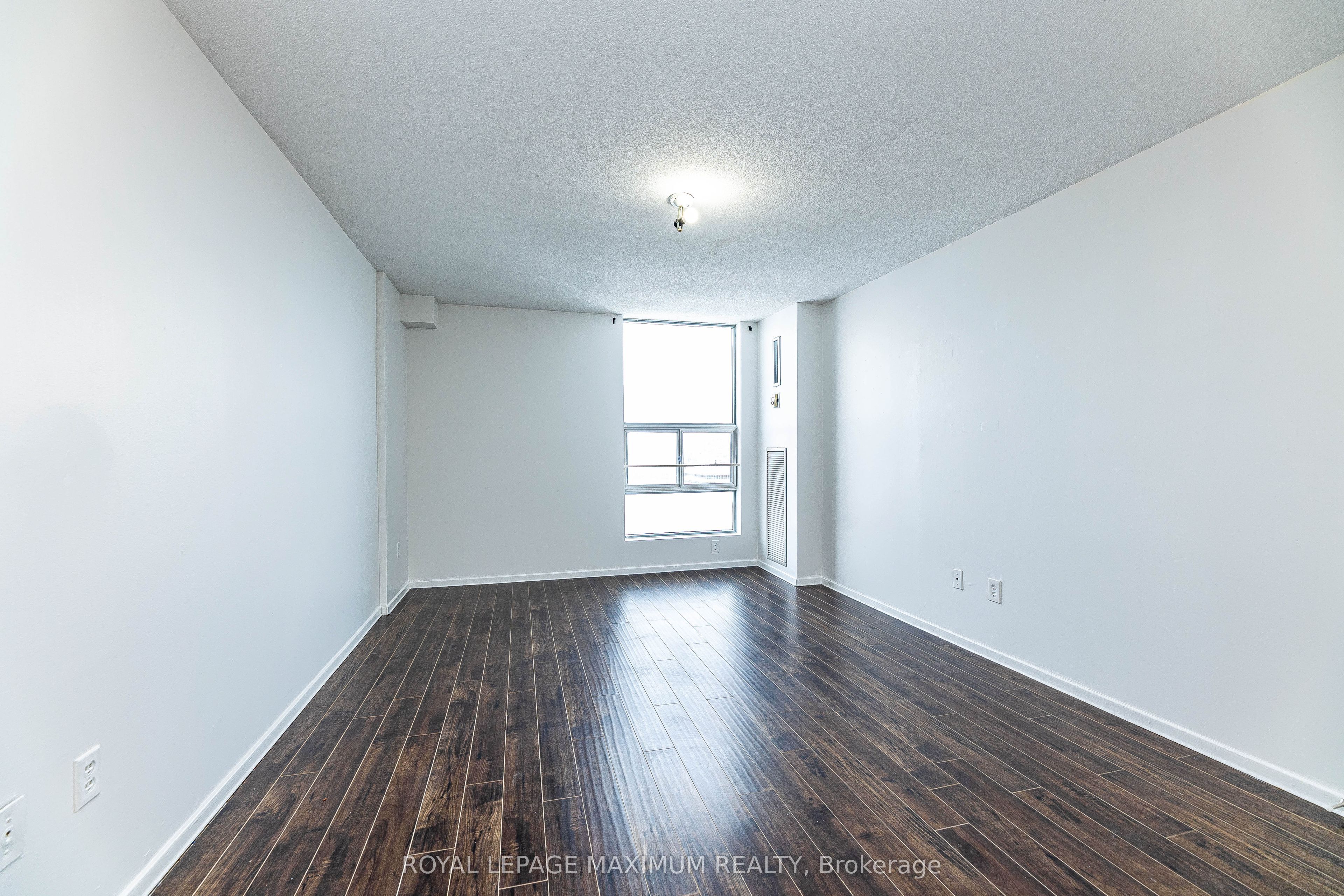 #1912 - 15 Kensington Road Property Photo 15