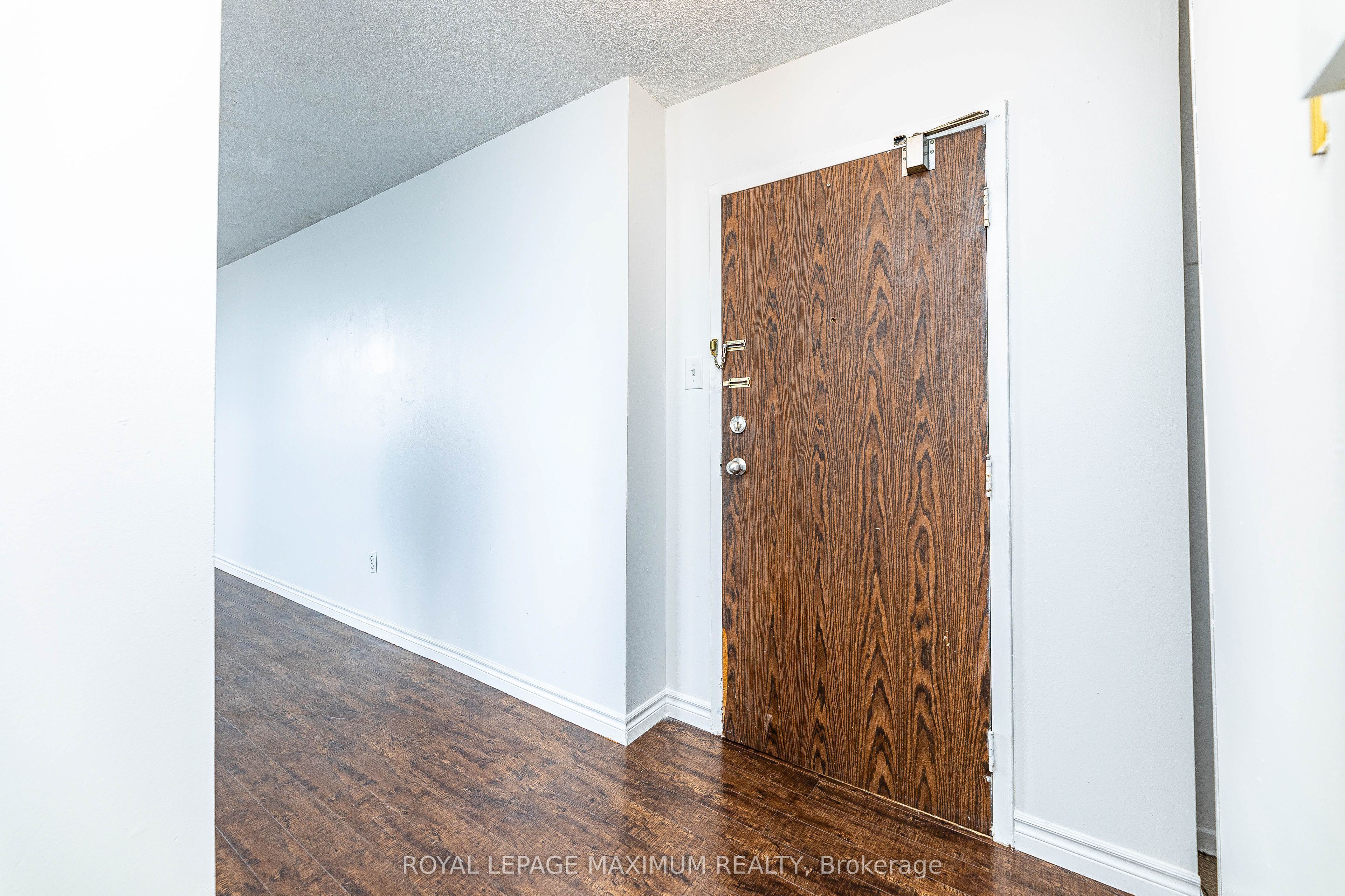#1912 - 15 Kensington Road Property Photo 34