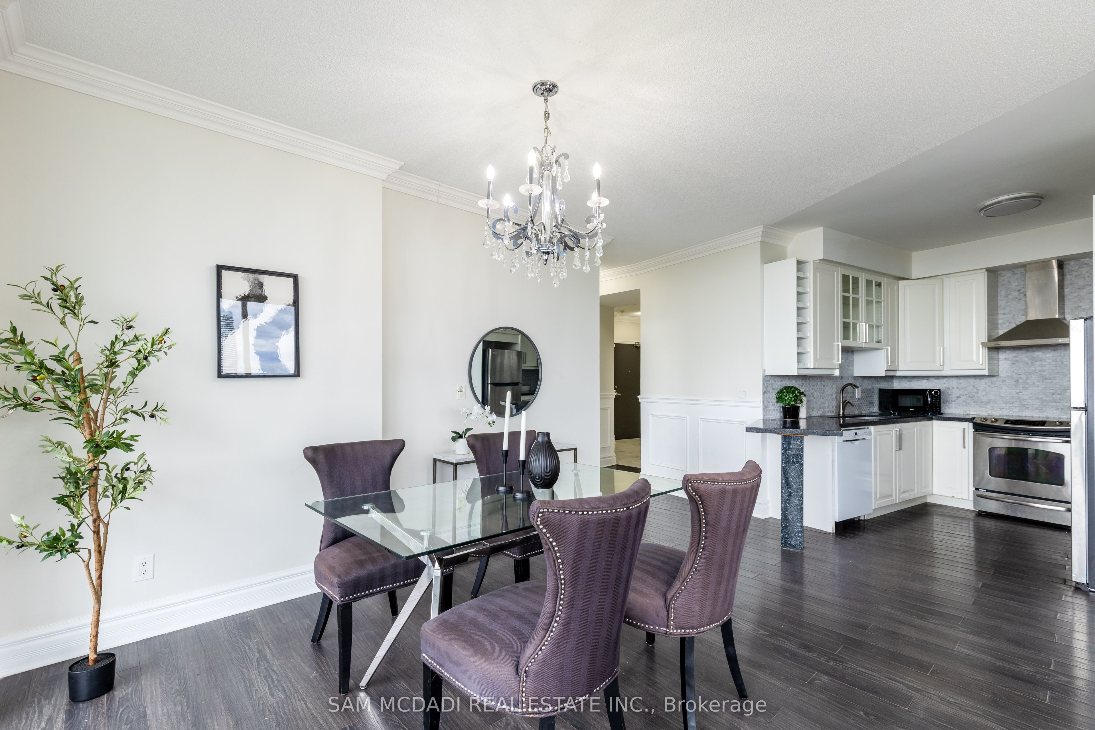 #2402 - 223 Webb Drive Property Photo 11