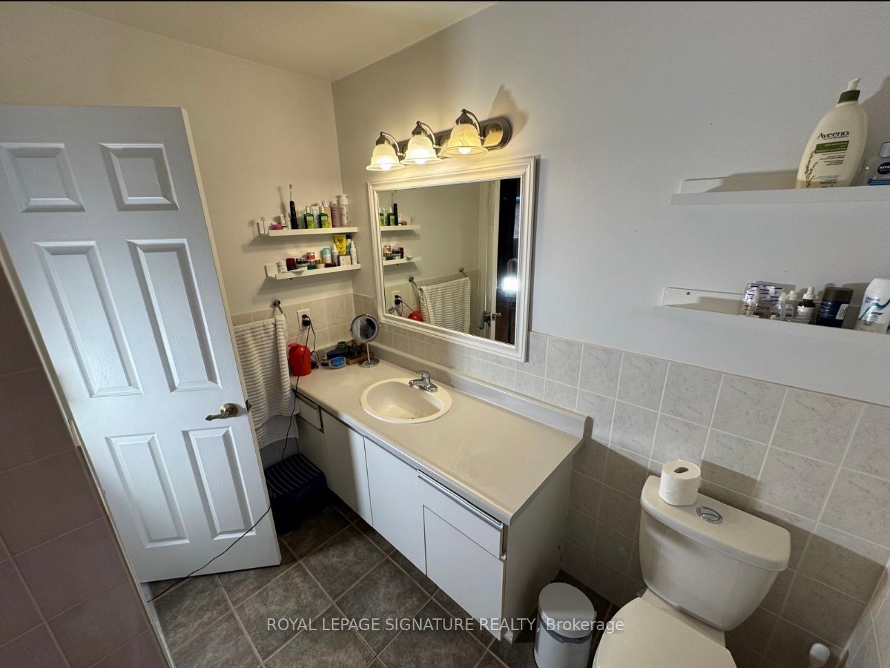 445 Malaga Road Property Photo 24