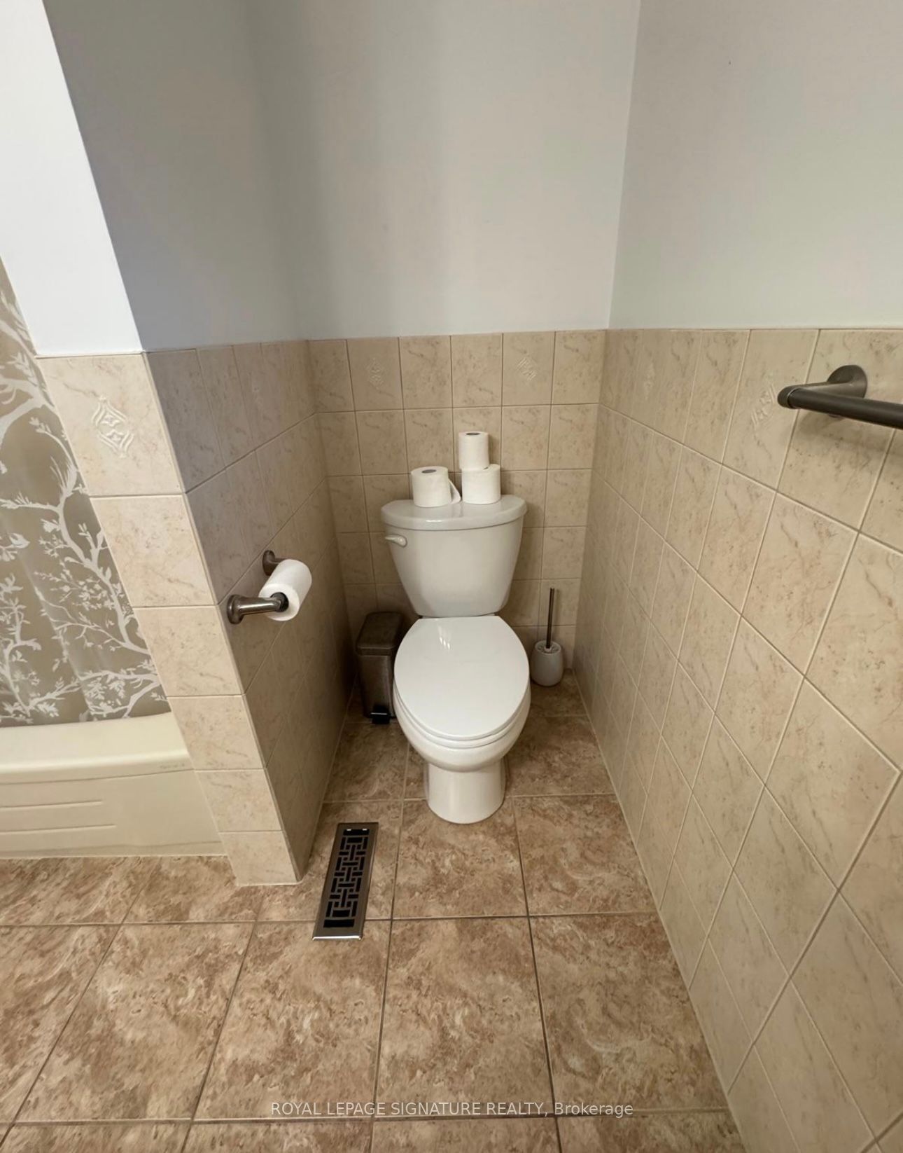 445 Malaga Road Property Photo 31