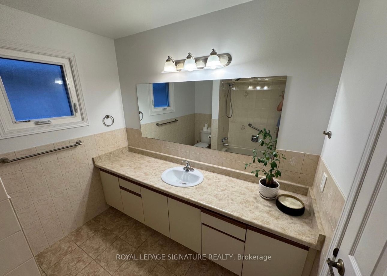 445 Malaga Road Property Photo 32