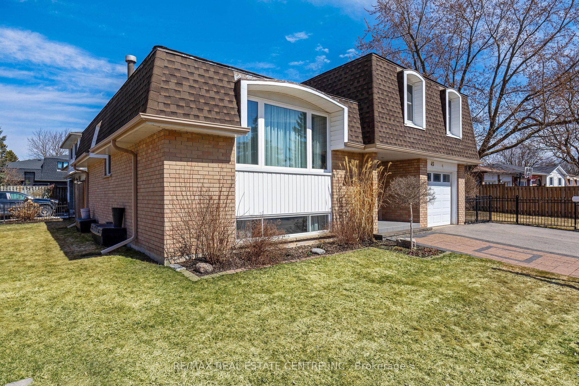 45 Division Street Property Photo 3