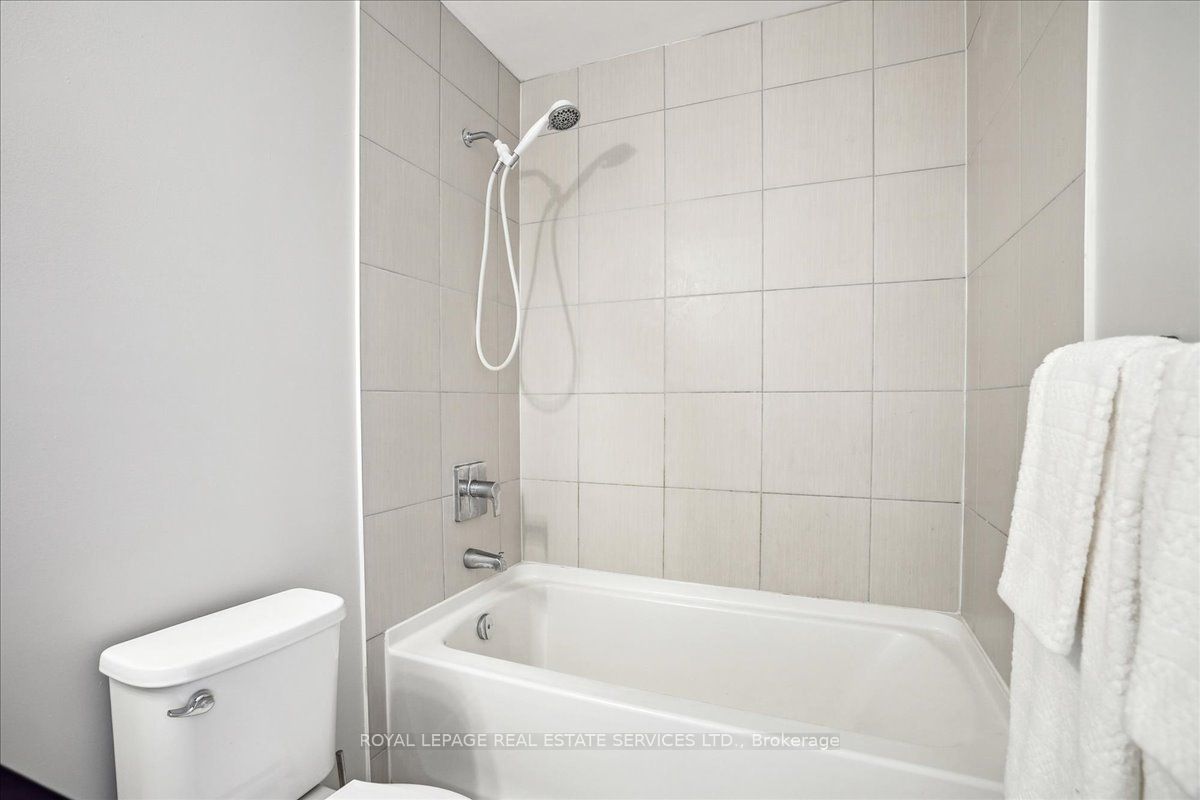 #509 - 2490 Old Bronte Road Property Photo 24