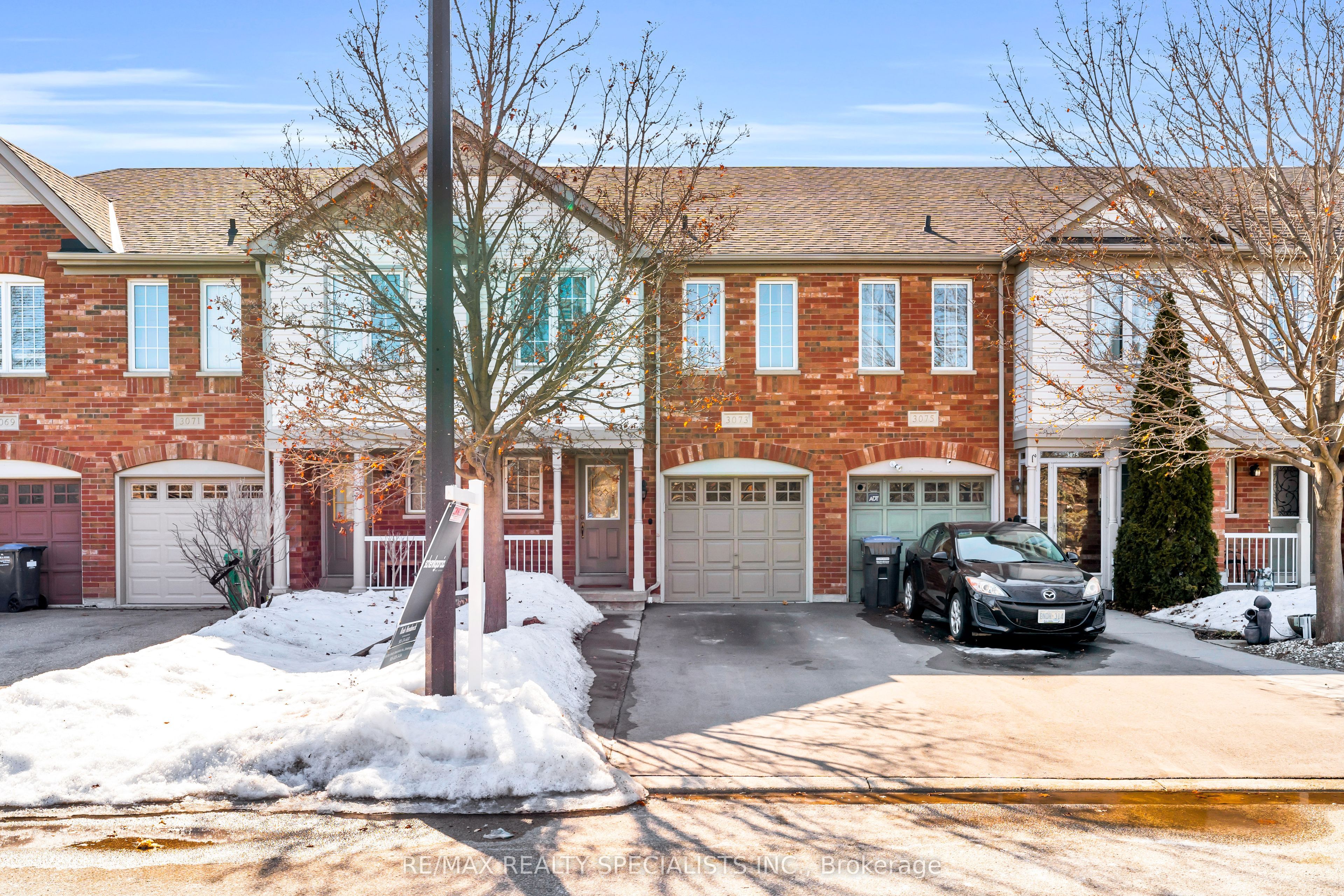 3073 Hawktail Crescent Property Photo 2
