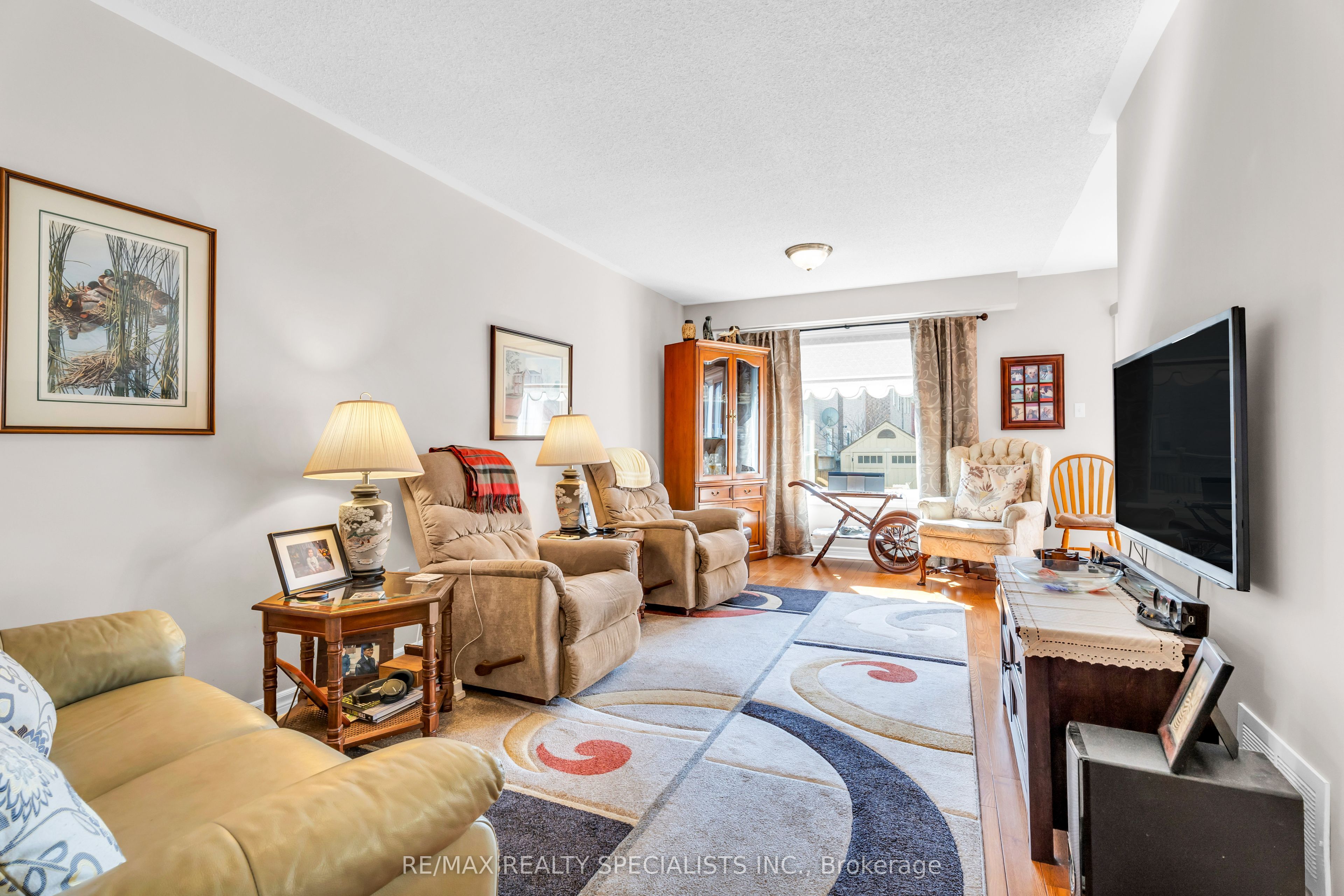3073 Hawktail Crescent Property Photo 10