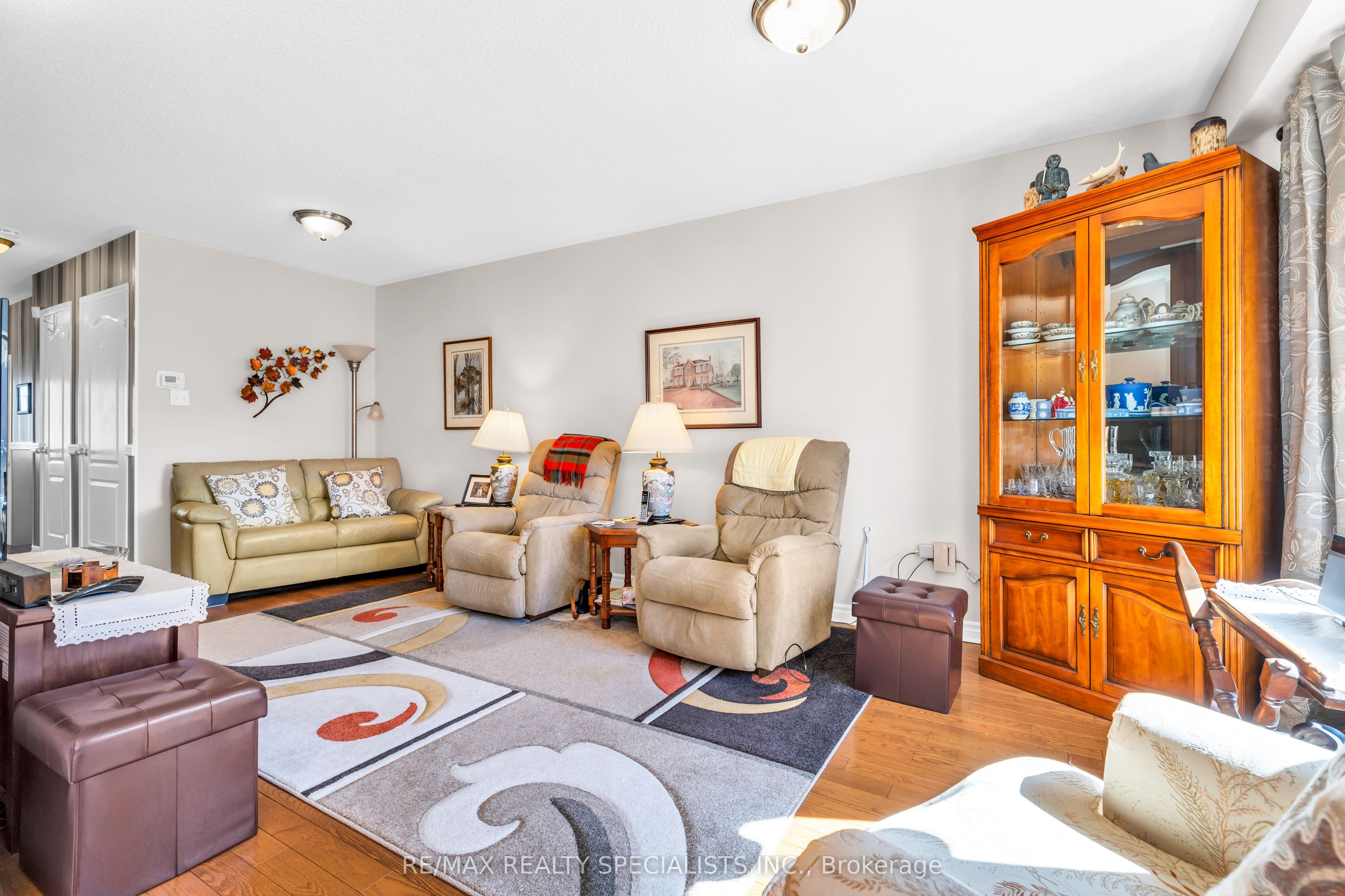 3073 Hawktail Crescent Property Photo 11