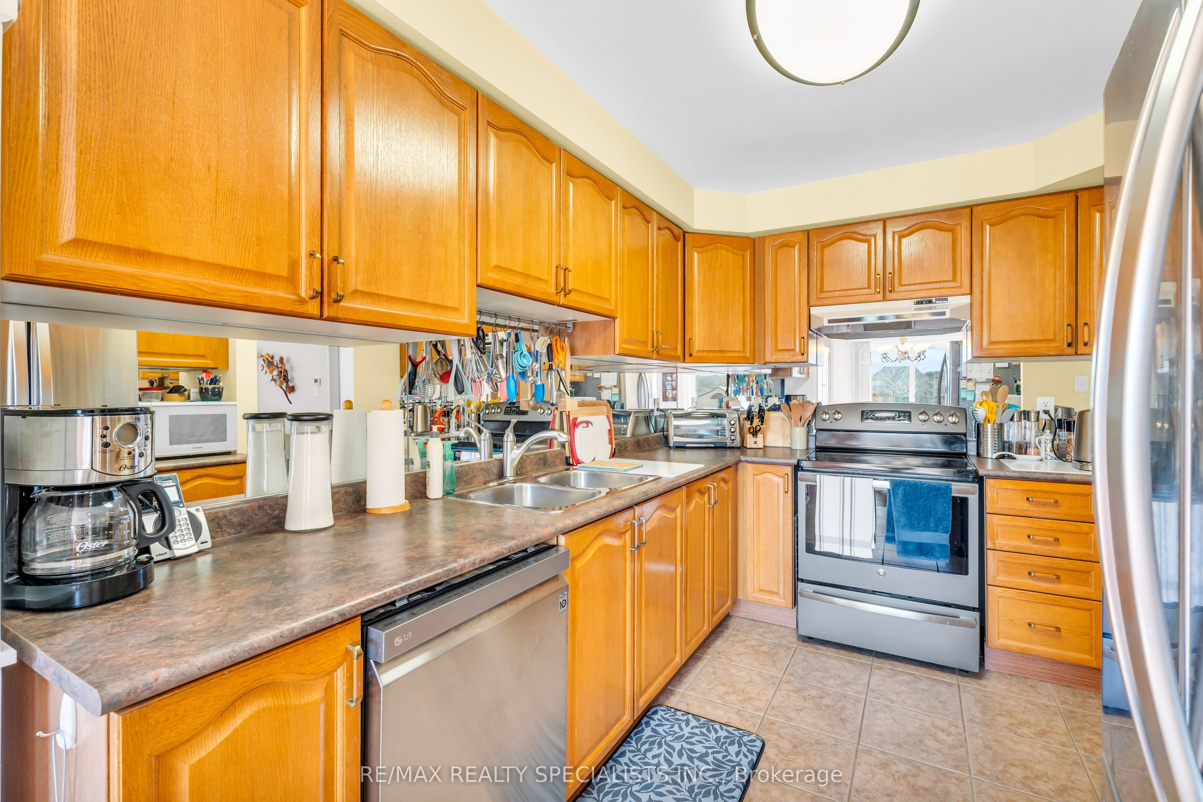 3073 Hawktail Crescent Property Photo 15
