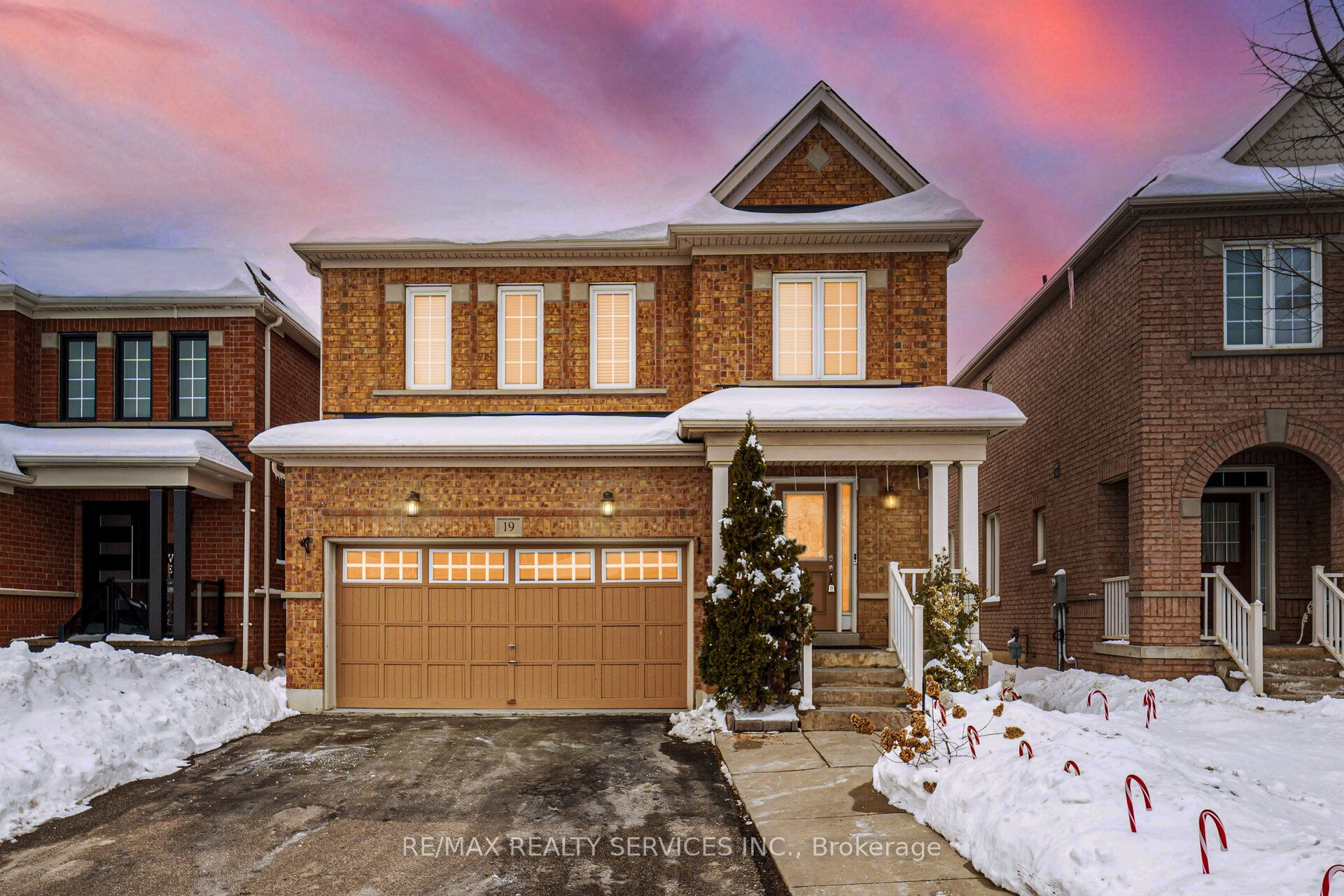 19 Snapdragon Square Property Photo 1