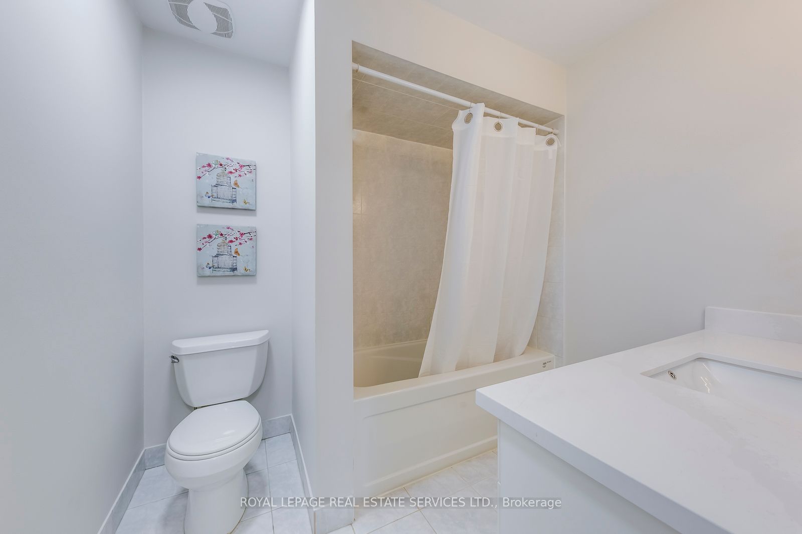 4504 Gullfoot Circle Property Photo 24