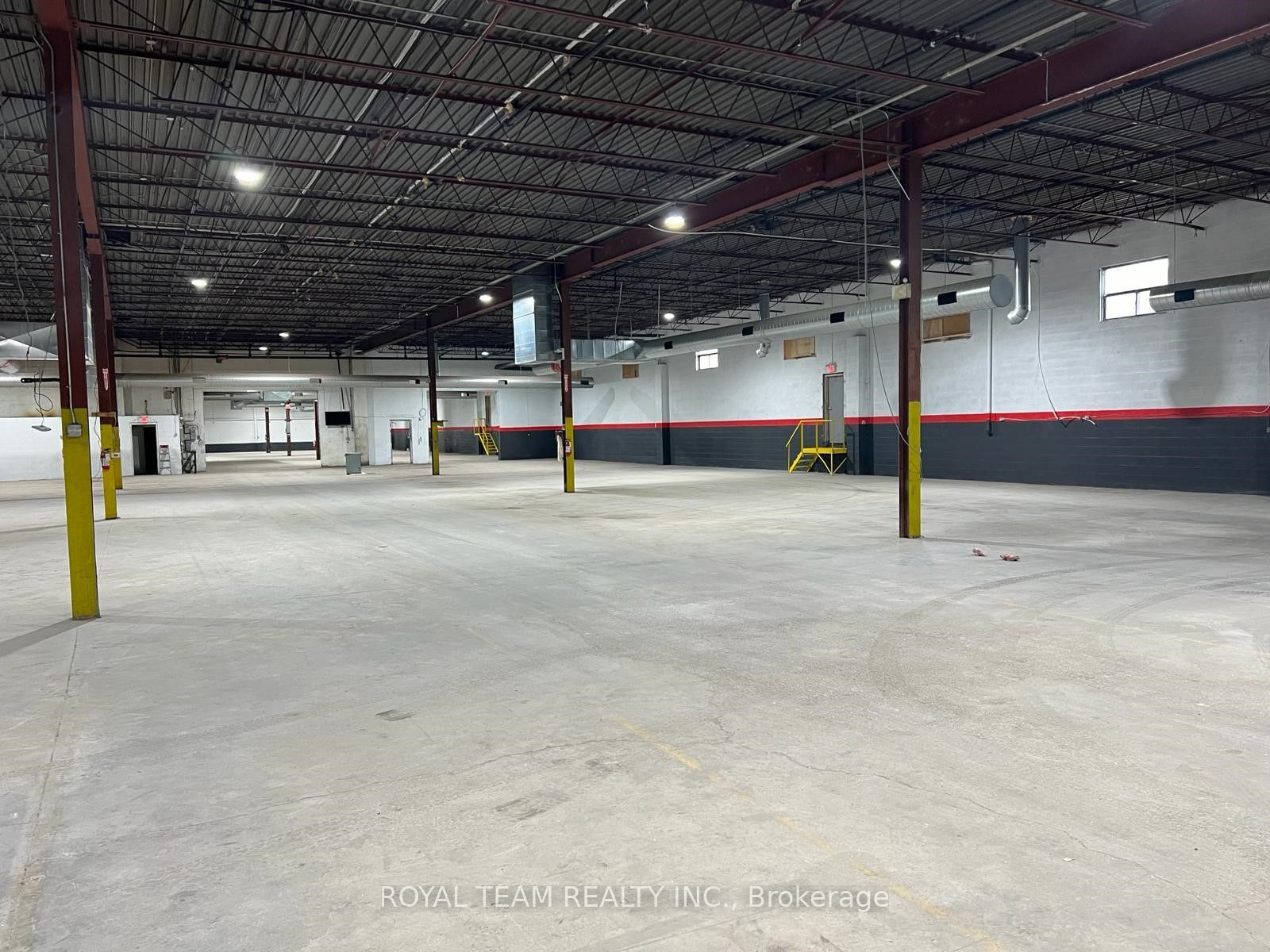270 Bronte Street Property Photo 4