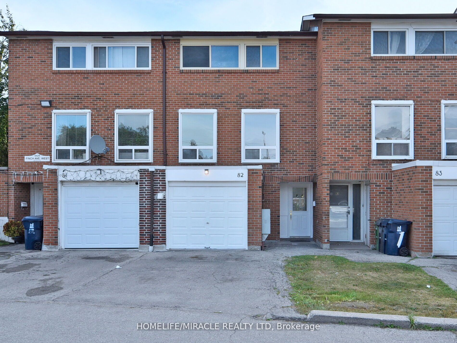 #82 - 6429 Finch Avenue Property Photo
