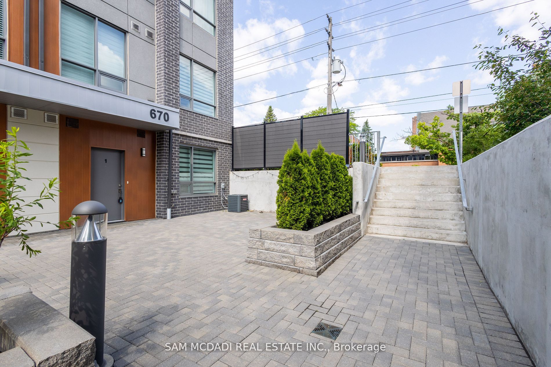 #1 - 670 Atwater Avenue Property Photo 18