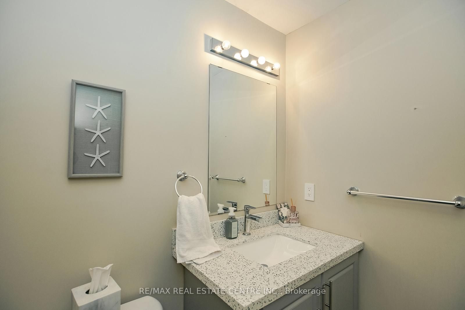 5558 Longford Drive Property Photo 20