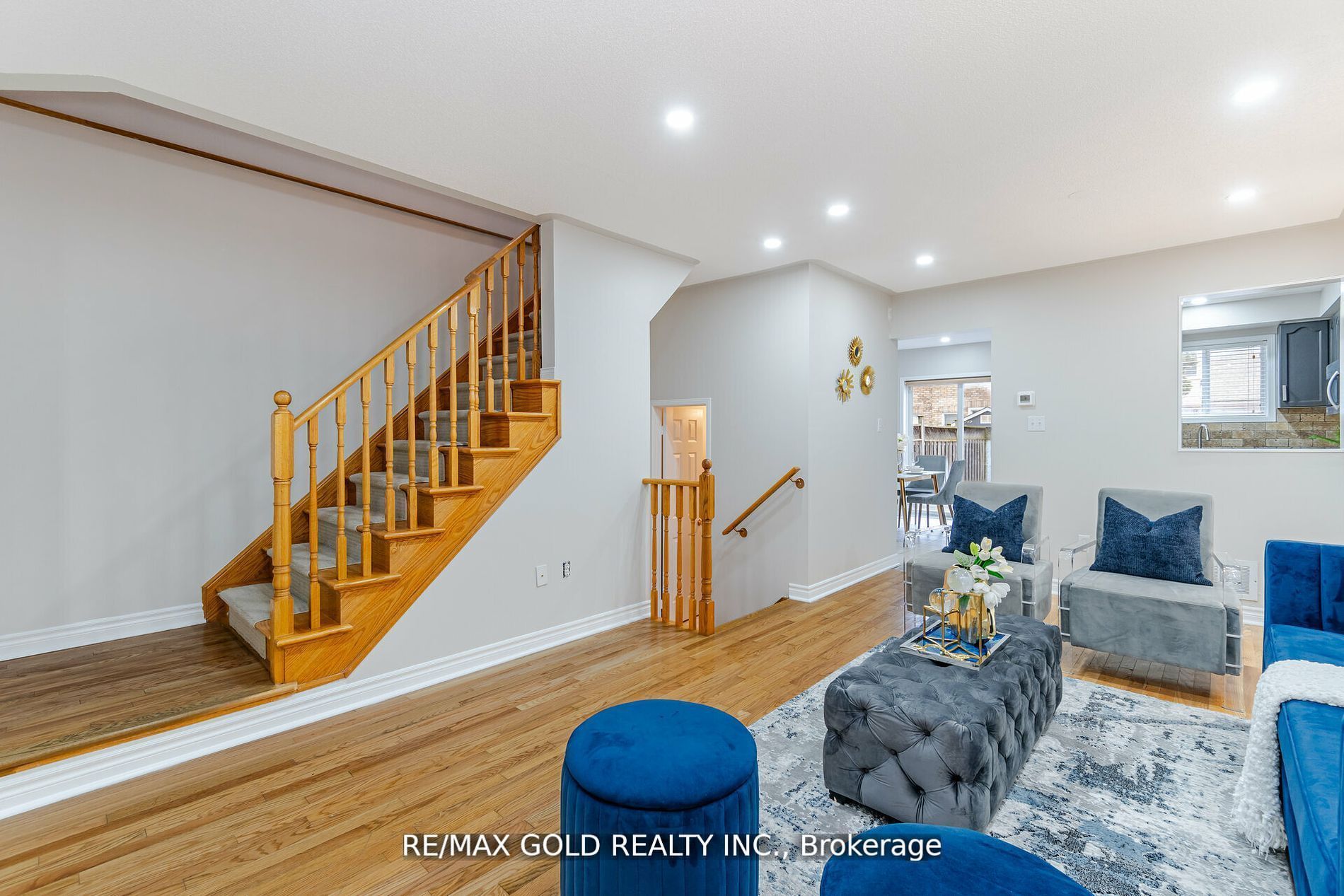 32 Dills Crescent Property Photo 2