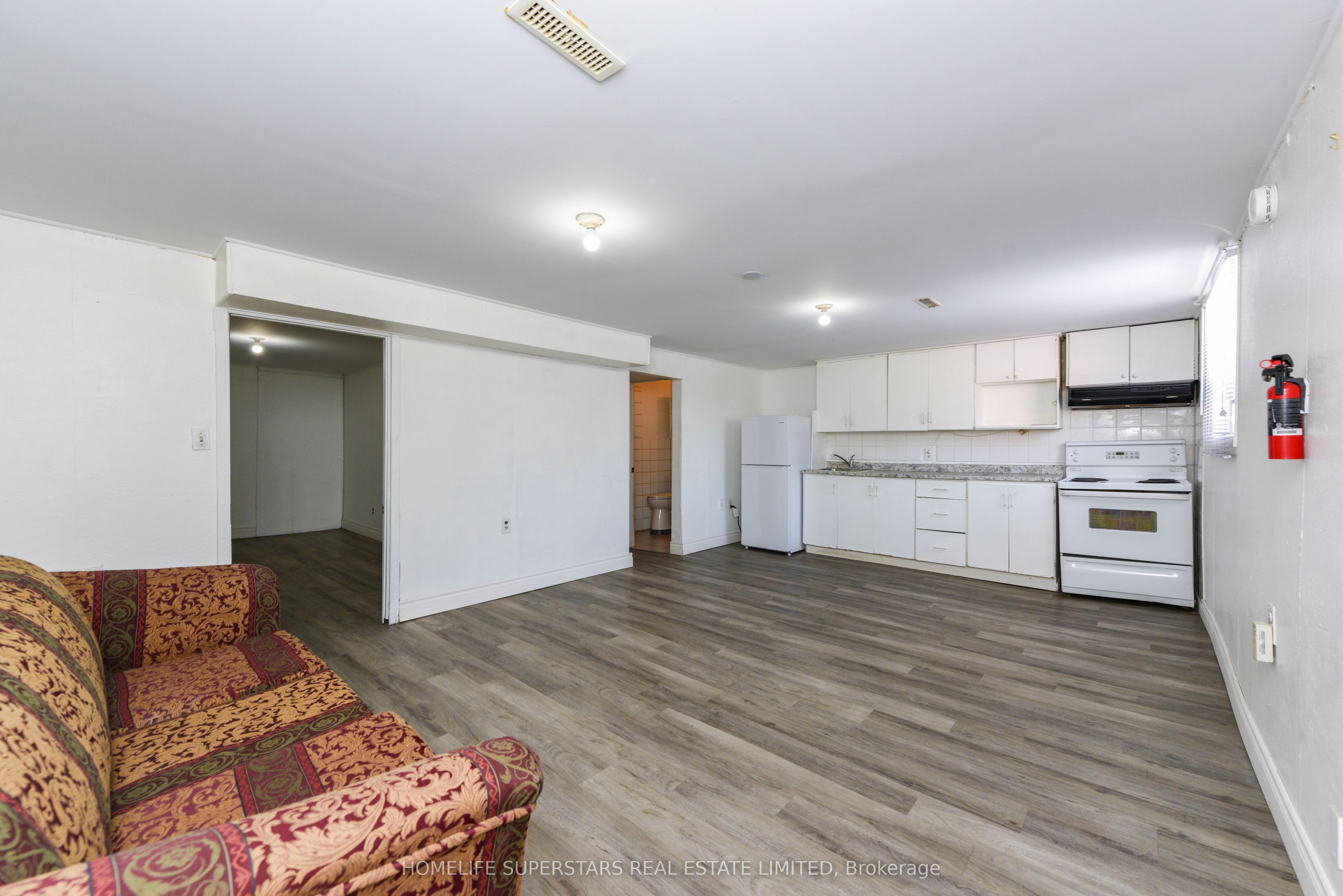 3424 Laddie Crescent Property Photo 35