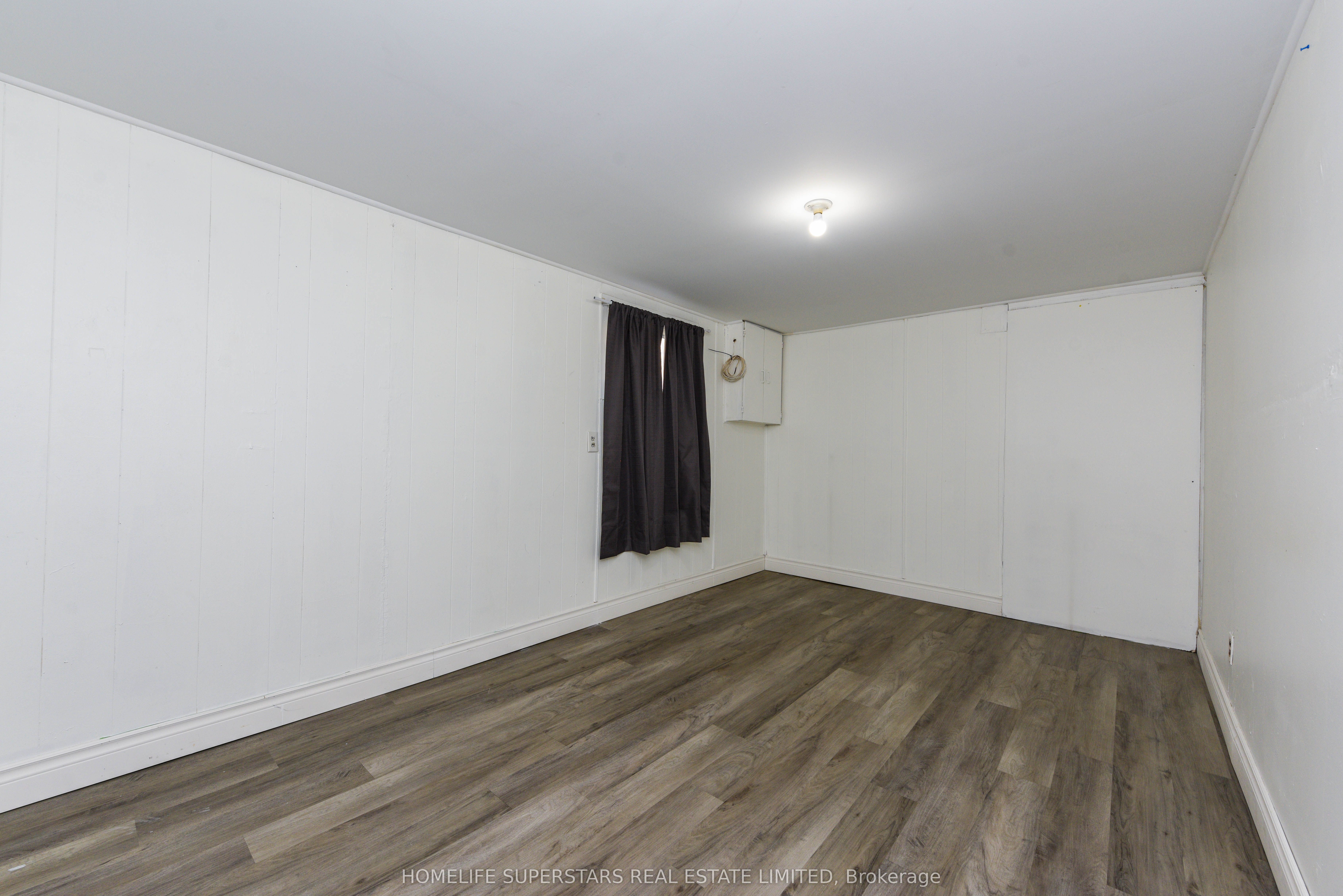 3424 Laddie Crescent Property Photo 38