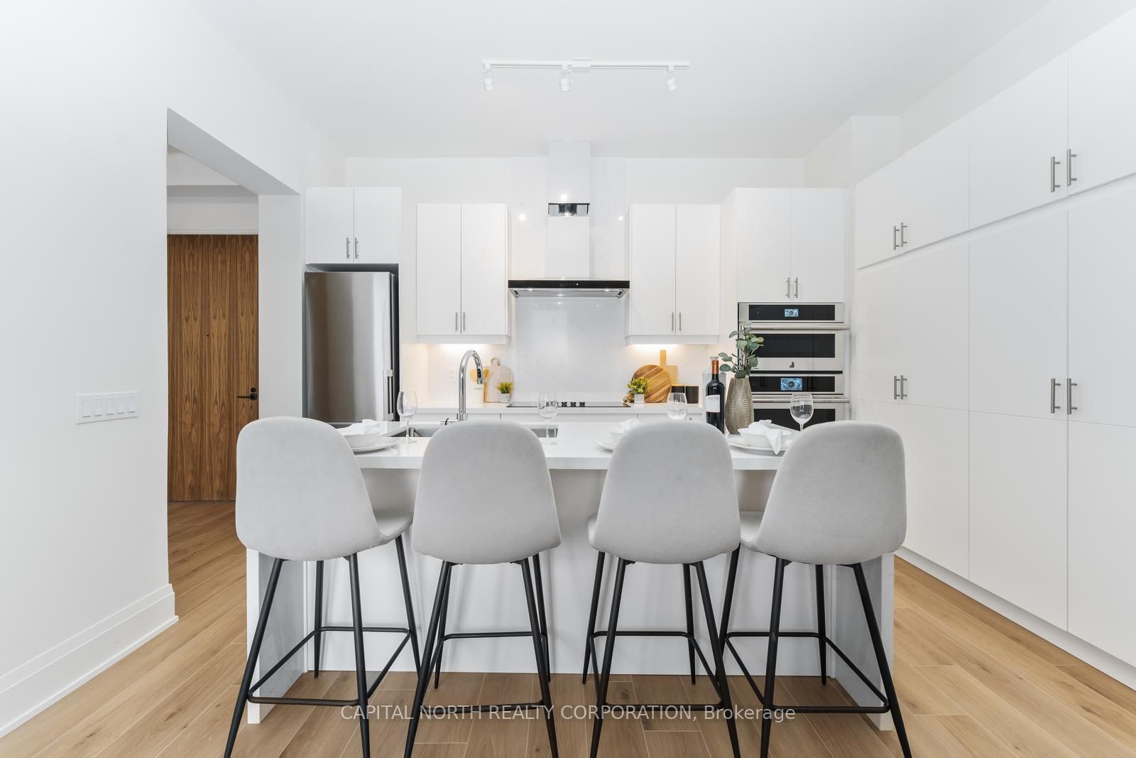 #801 - 509 Dundas Street Property Photo 20
