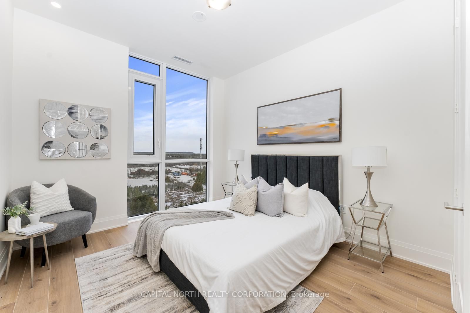 #801 - 509 Dundas Street Property Photo 25