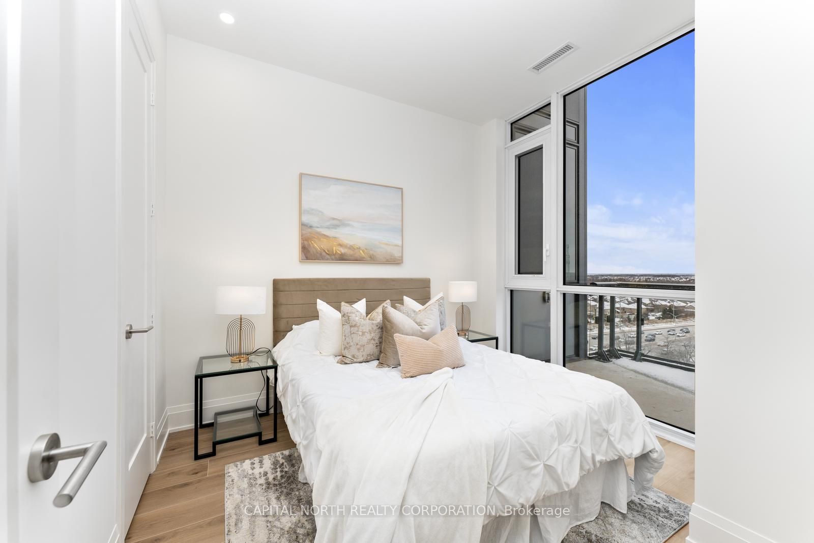 #801 - 509 Dundas Street Property Photo 27