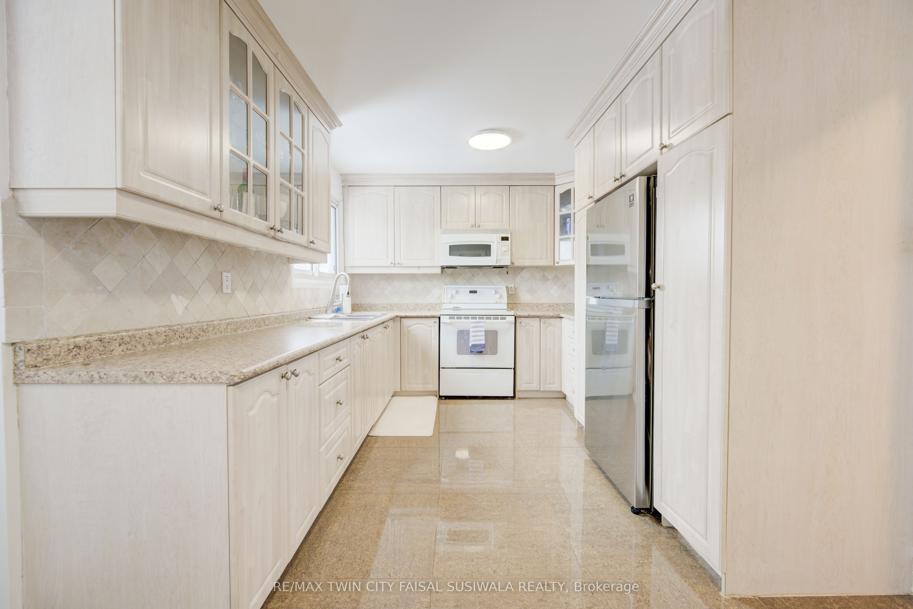 55 Mccallum Ct Property Photo 8