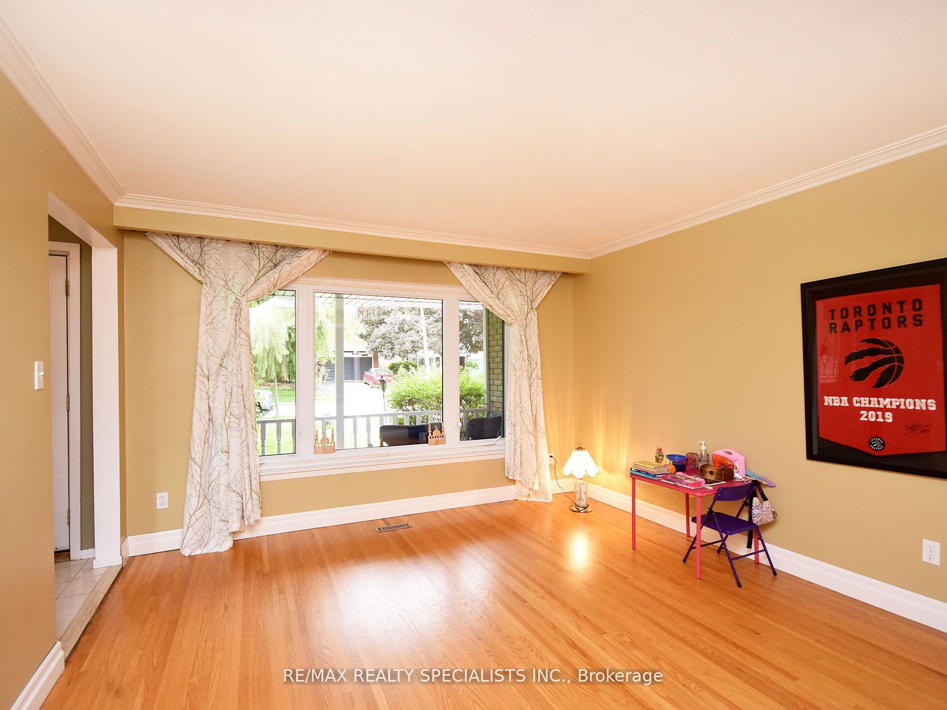 2054 Davebrook Road Property Photo 8