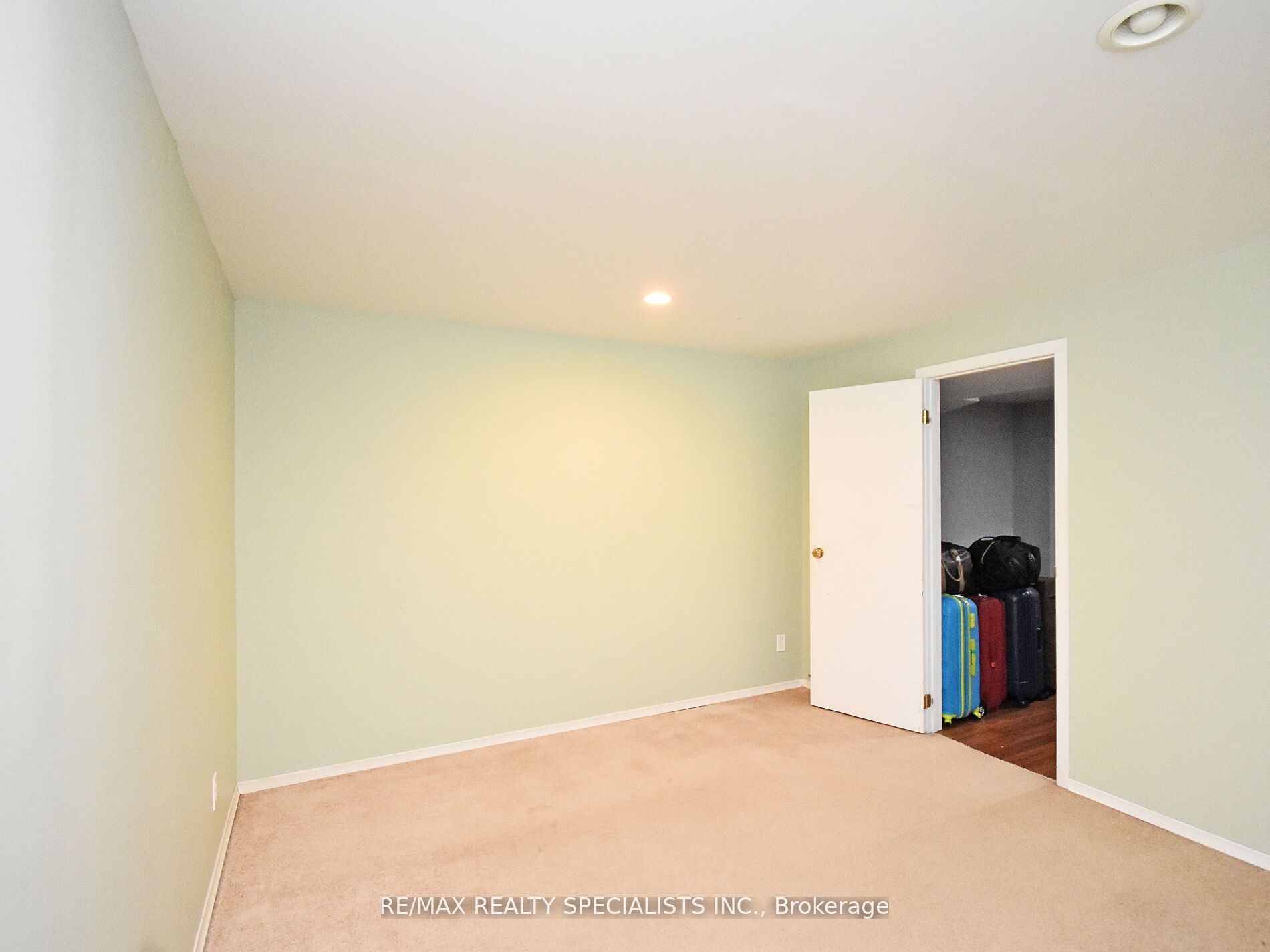 2054 Davebrook Road Property Photo 36