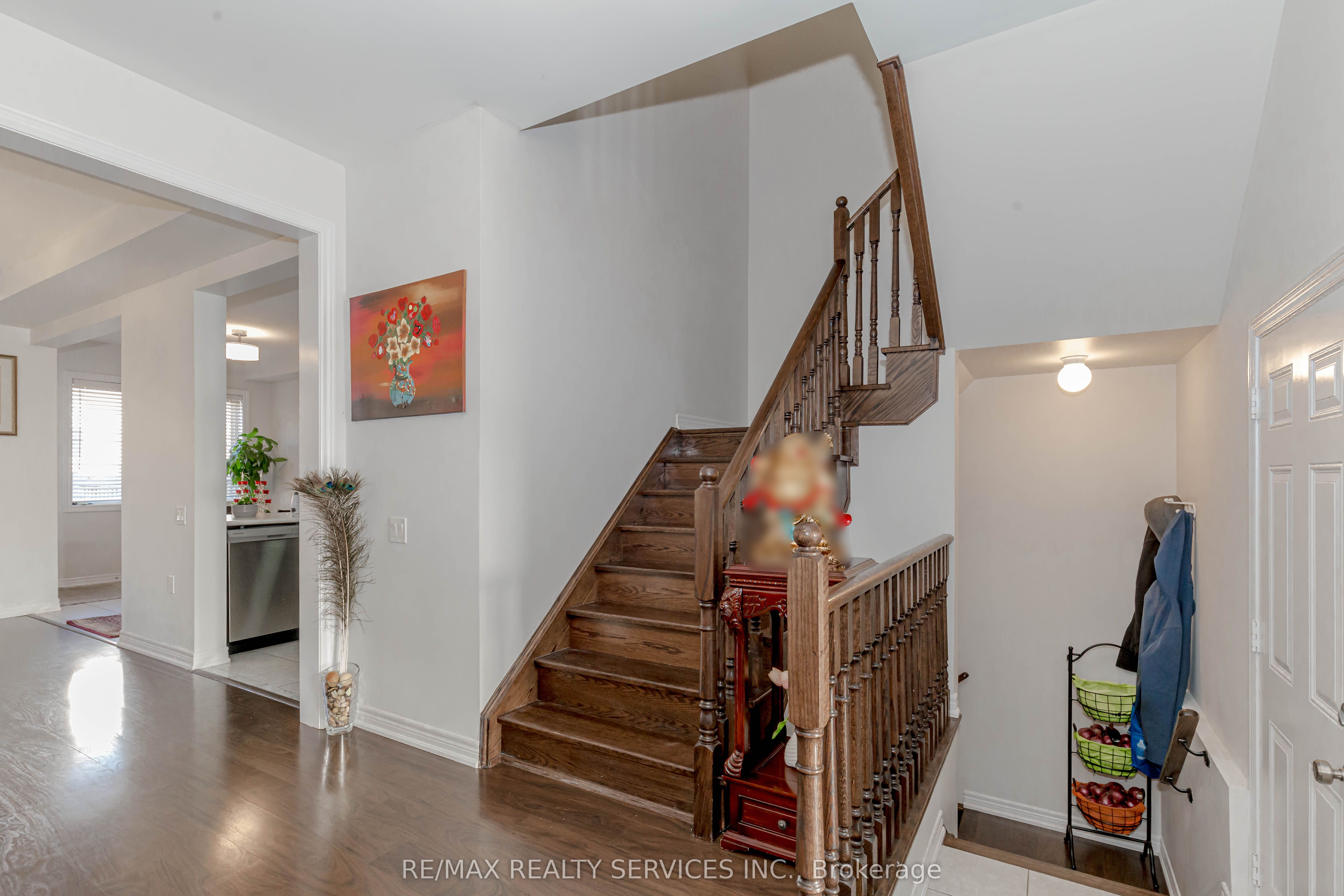 20 Blackberry Valley Cres Property Photo 25