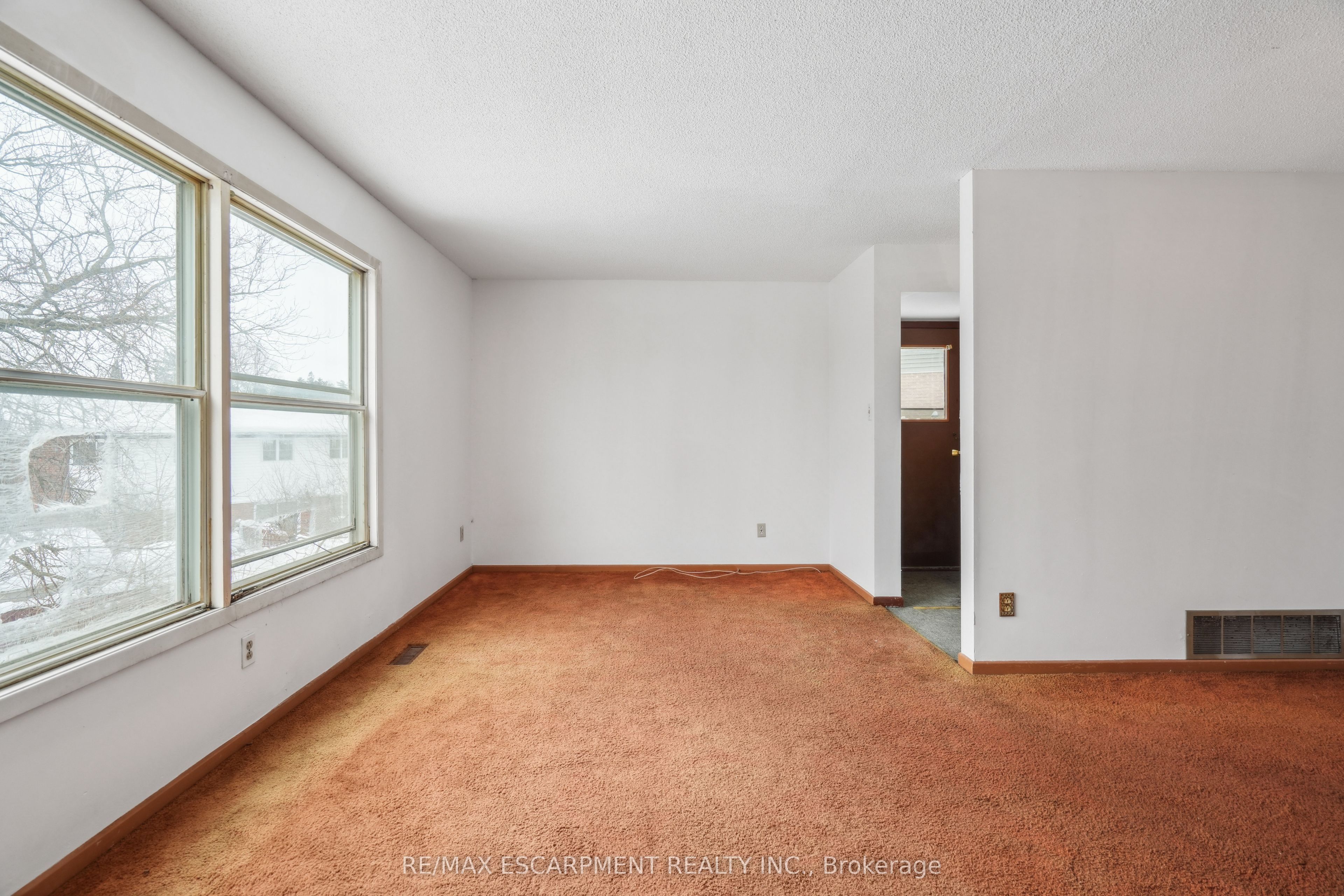 24 Campbell Court Property Photo 7
