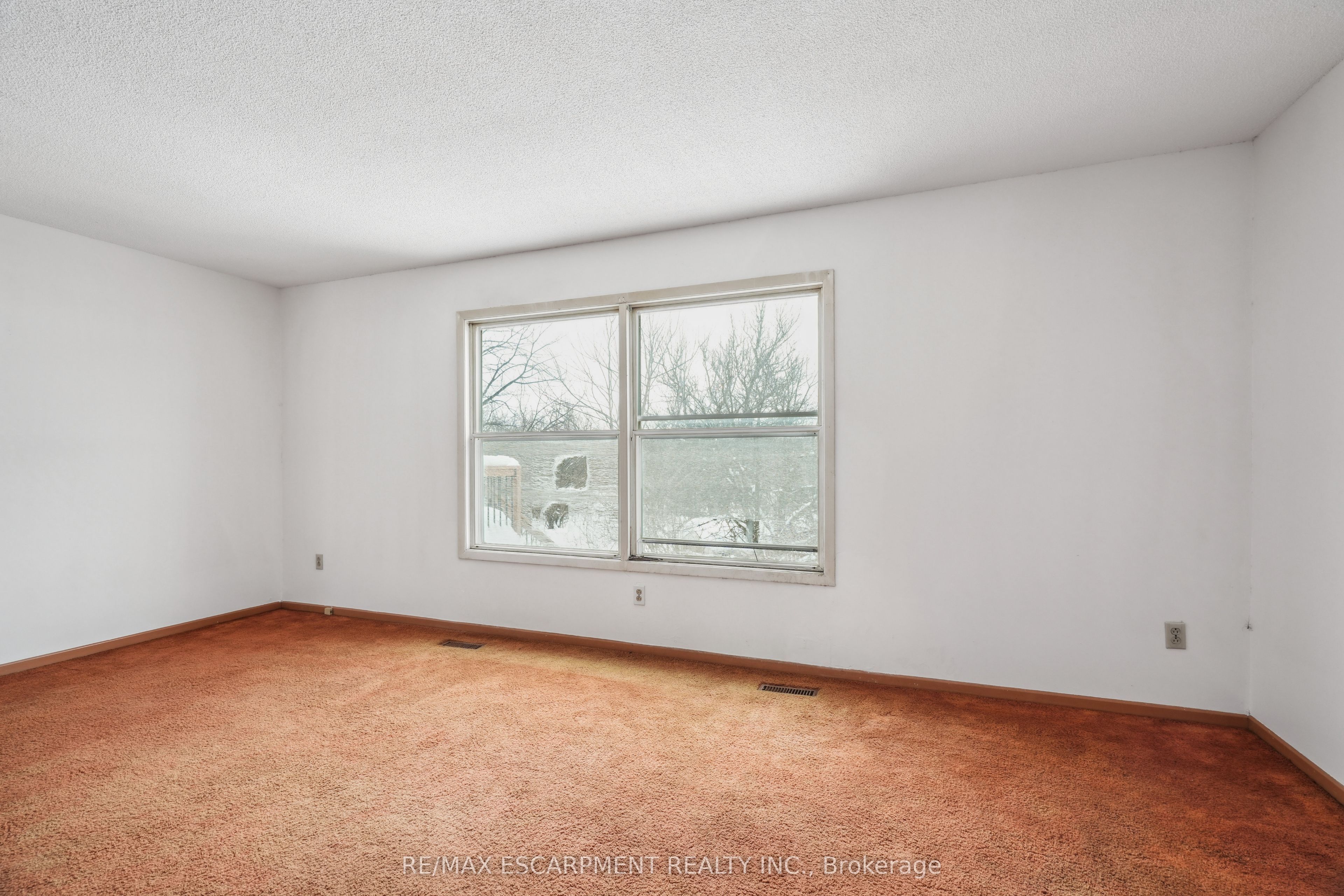 24 Campbell Court Property Photo 11