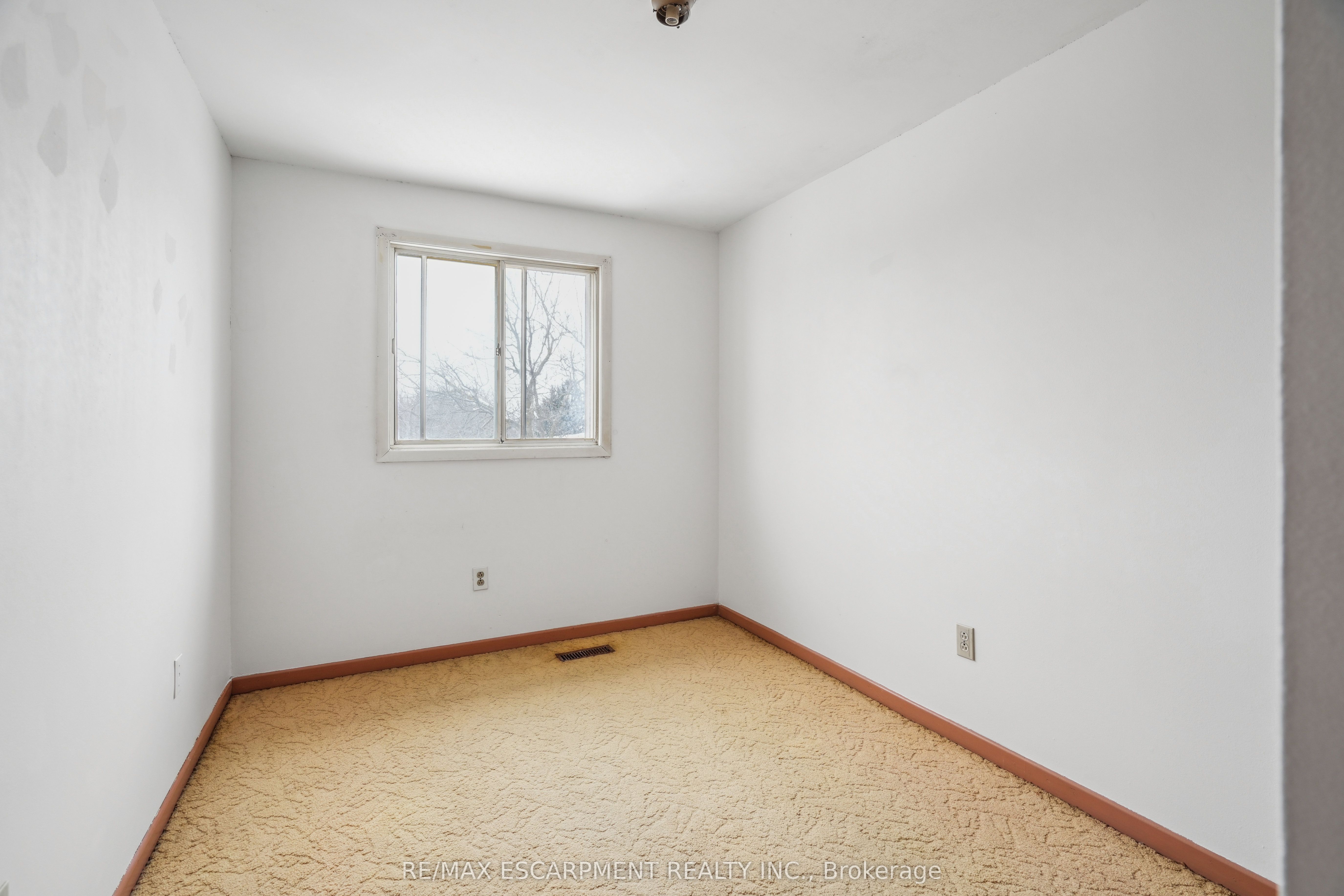 24 Campbell Court Property Photo 24